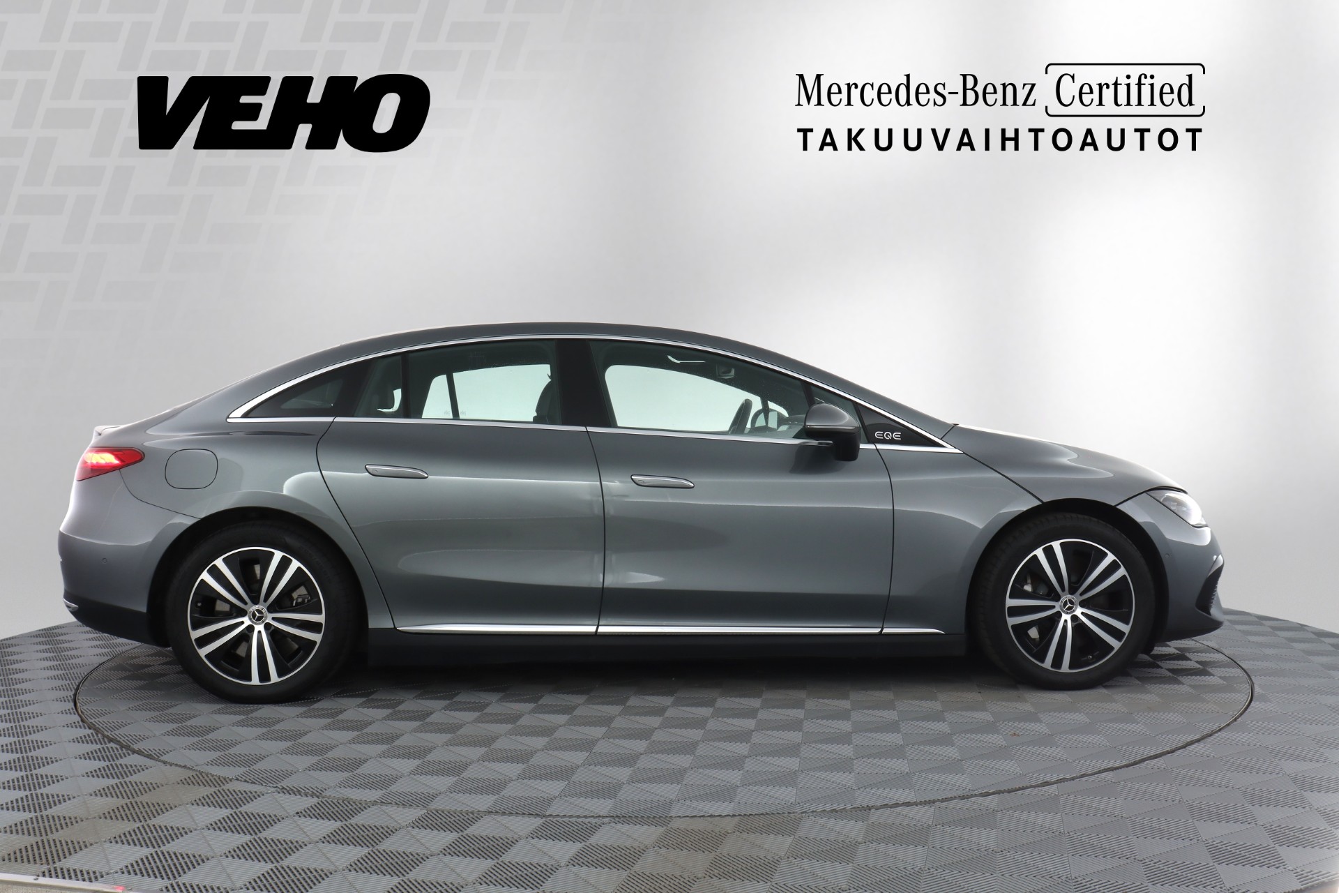 Mercedes-Benz EQE 350 4MATIC 2022, photo 6/26