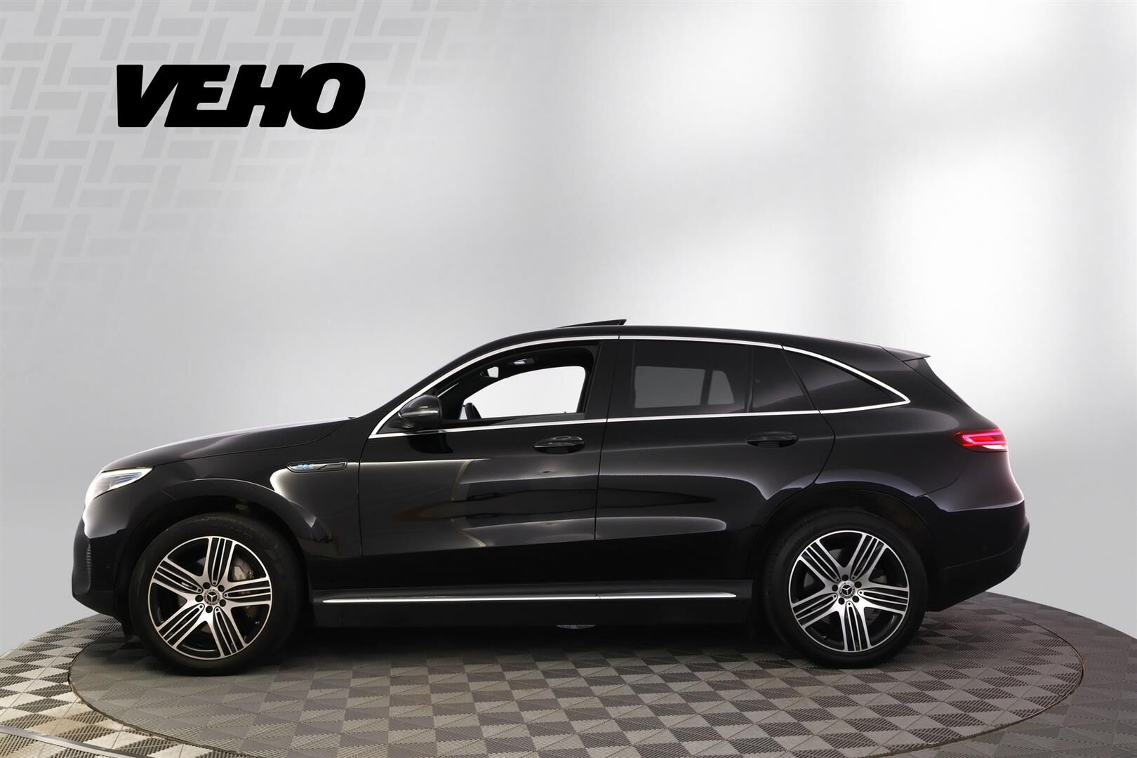 Mercedes-Benz EQC 400 4MATIC Business 2022, bild 2/46