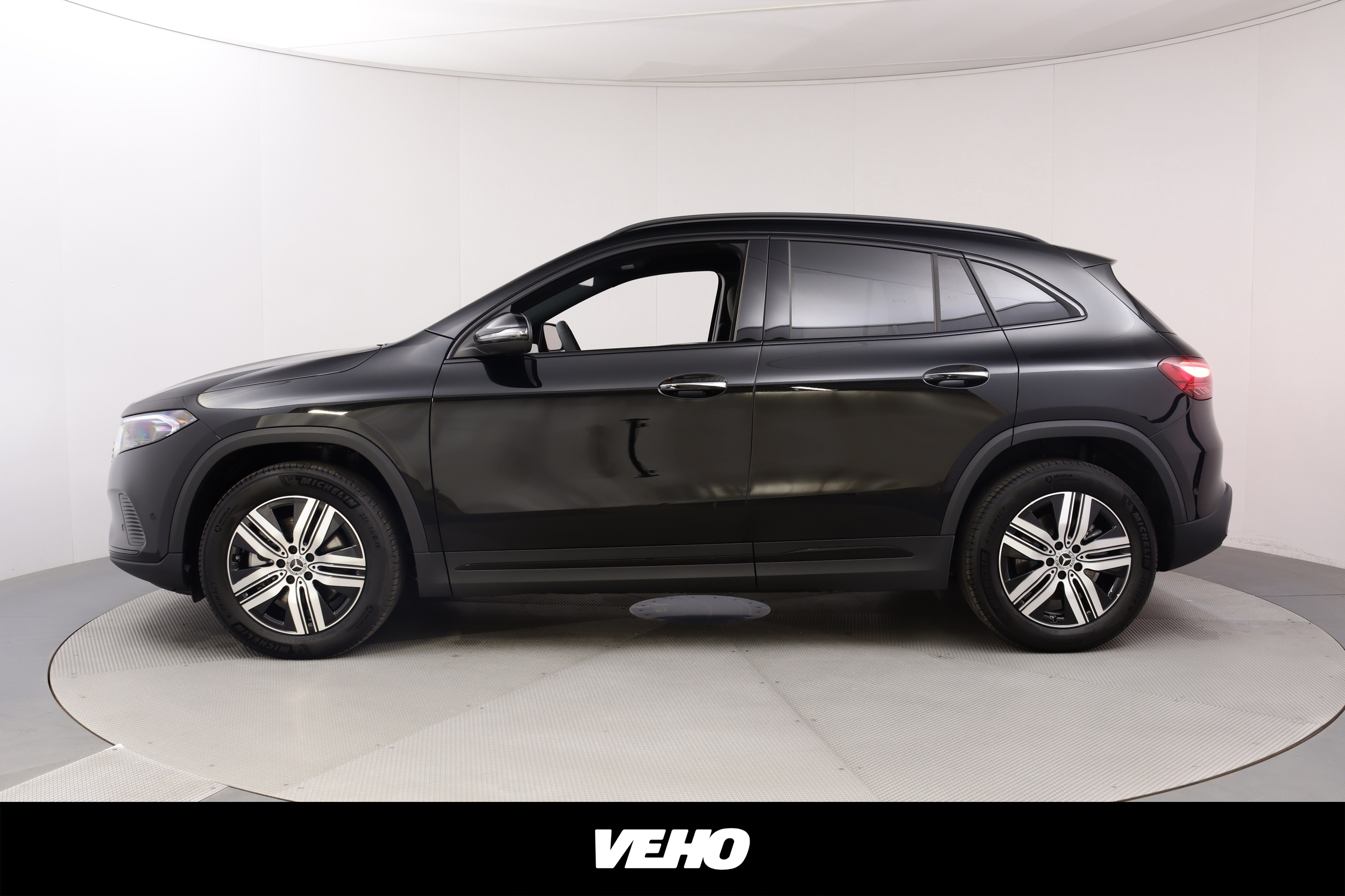 Mercedes-Benz EQA 300 4MATIC 2025, photo 2/27