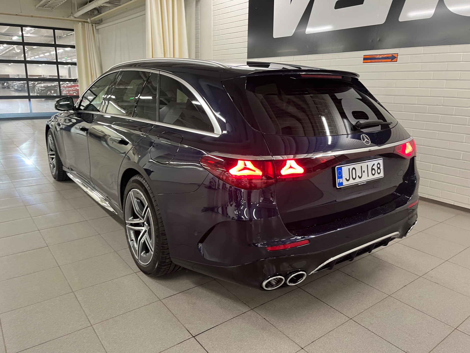 Mercedes-Benz E 2025, photo 2/7
