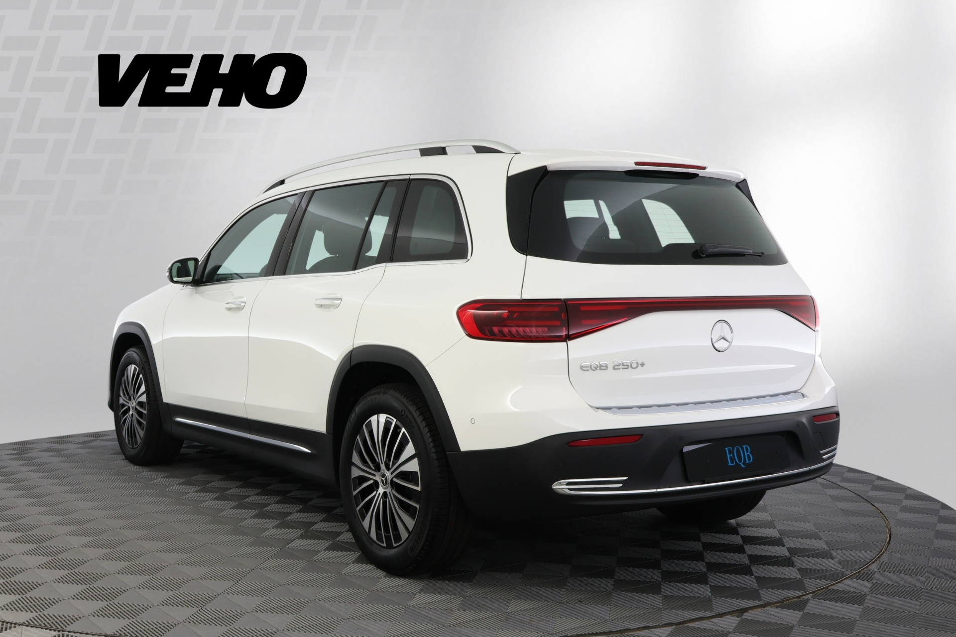 Mercedes-Benz EQB 250+ Business Edition 2025, photo 3/9