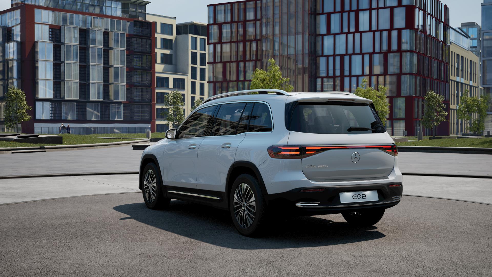 Mercedes-Benz EQB 2025, photo 3/10