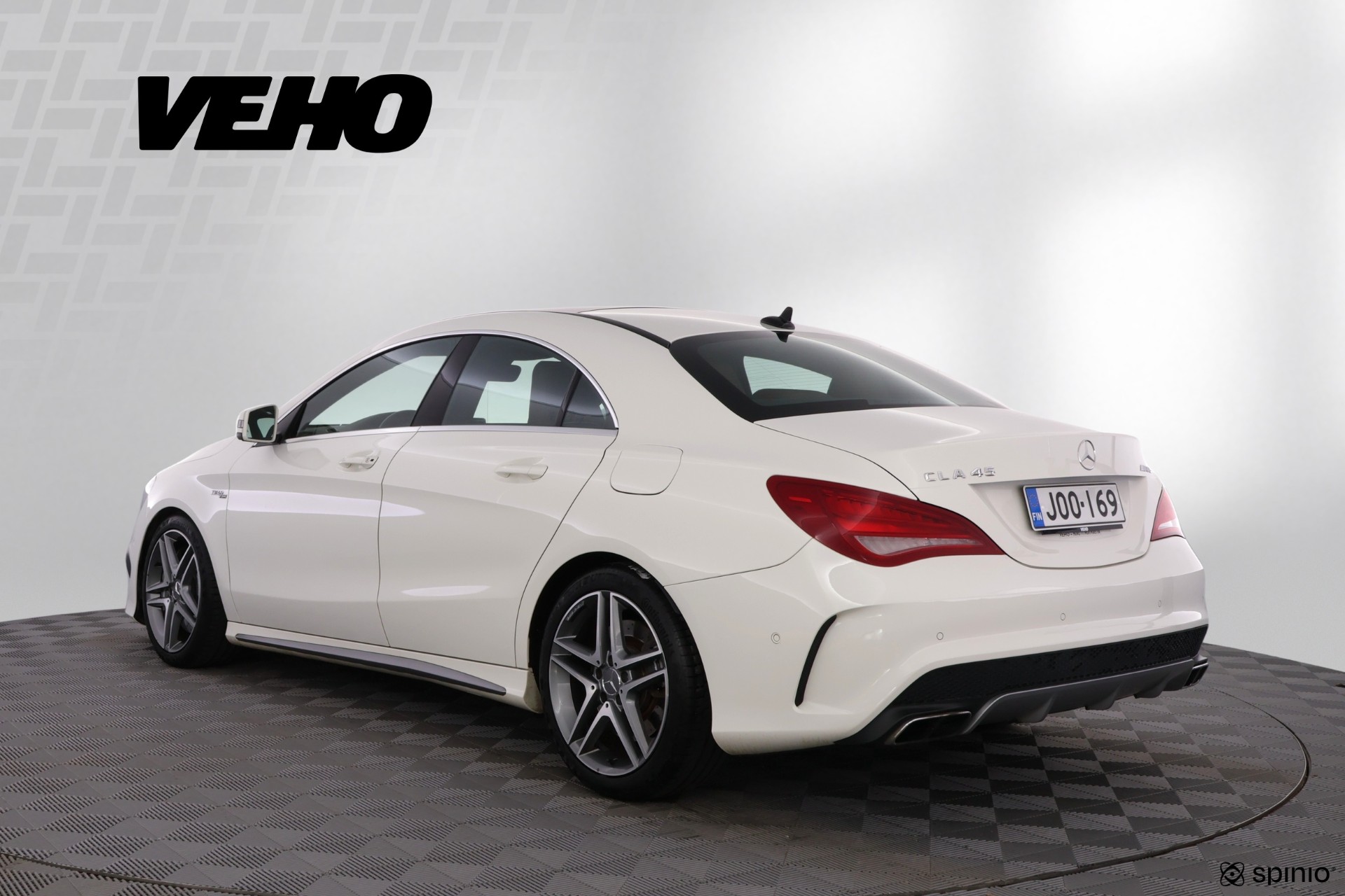 Mercedes-Benz CLA 45 AMG 2014, kuva 3/31