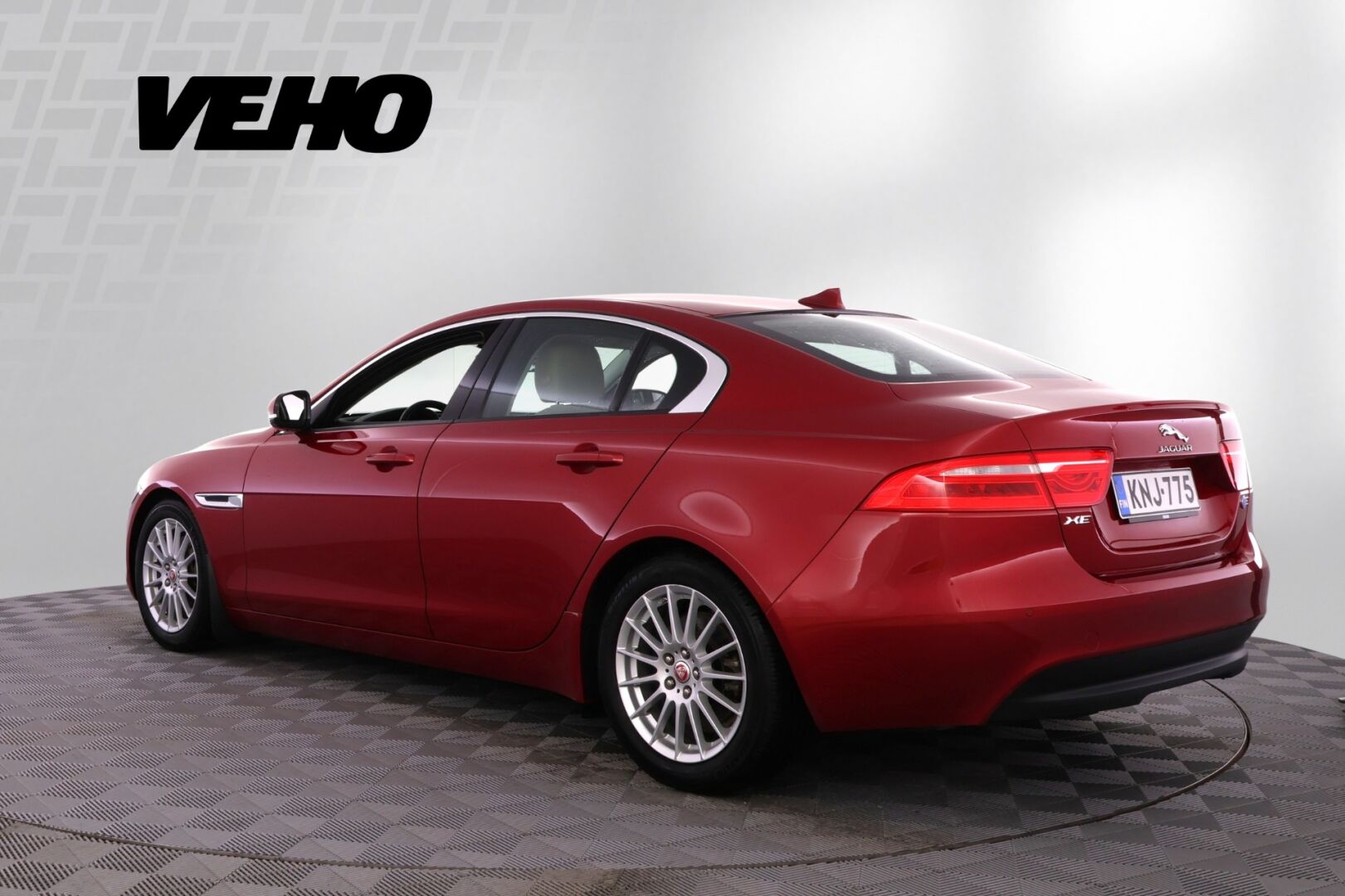 Jaguar XE E-Performance Pure Aut 2016, kuva 3/25