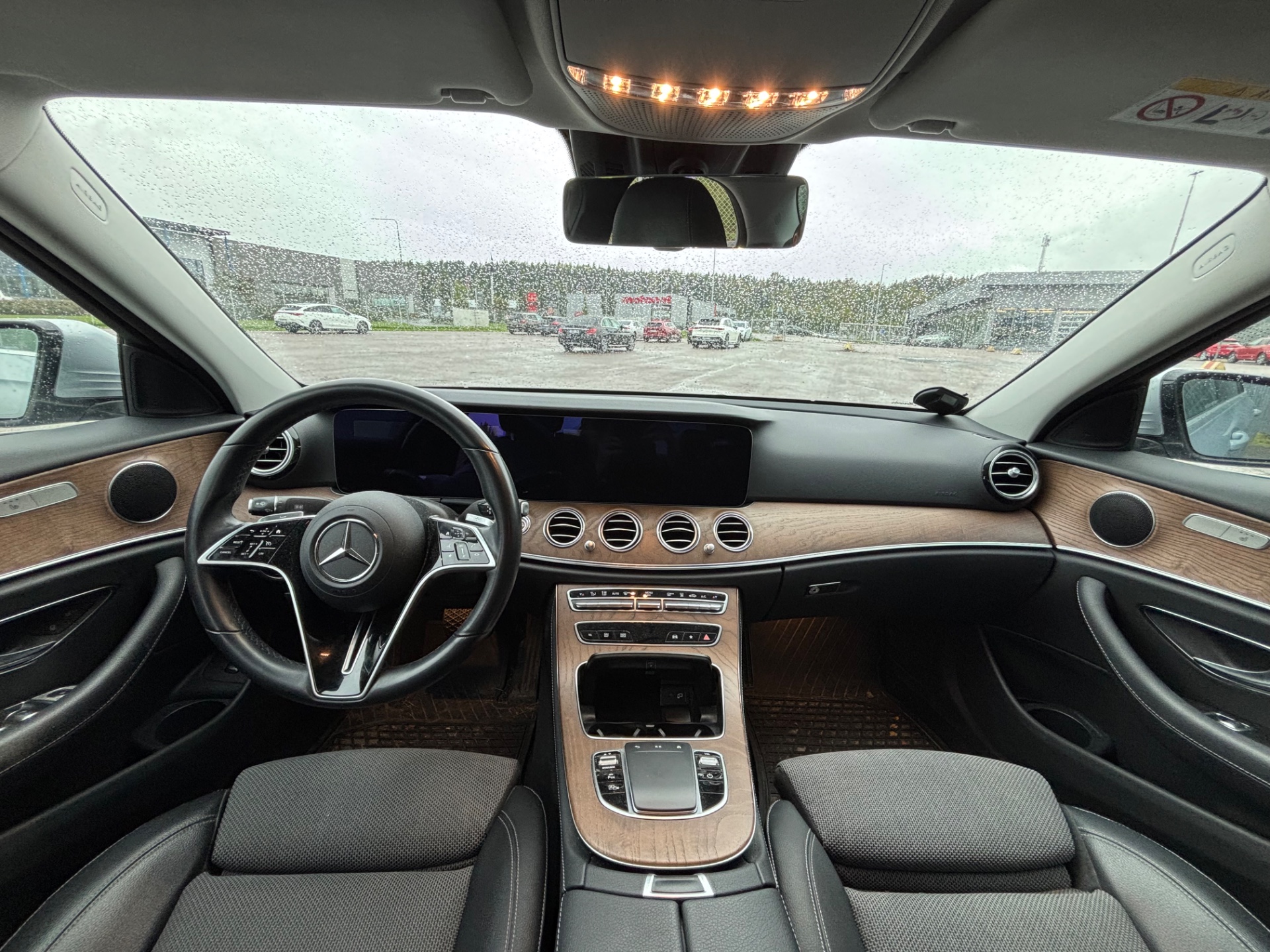 Mercedes-Benz E 2020, kuva 6/10
