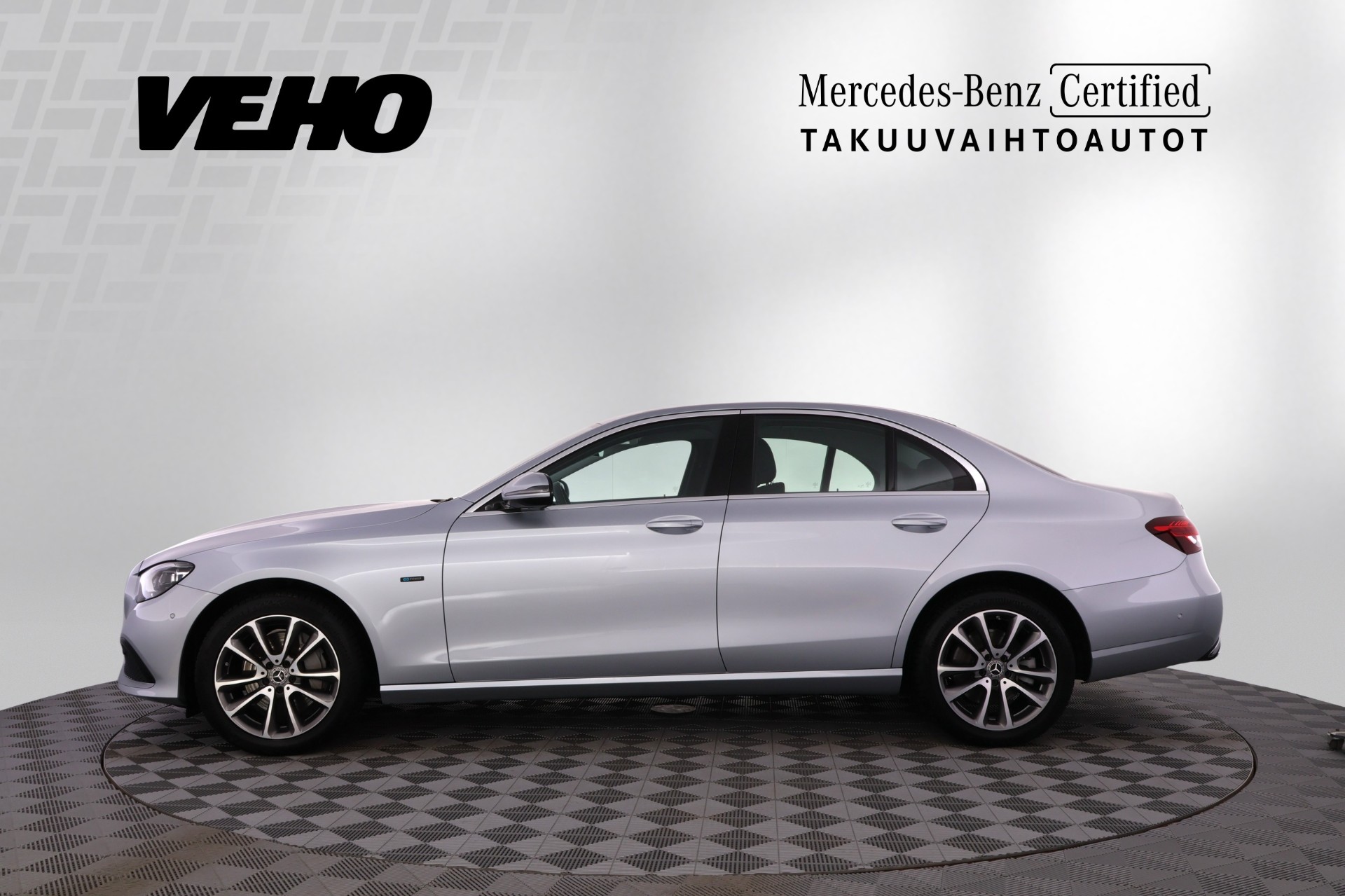 Mercedes-Benz E 2020, photo 2/26