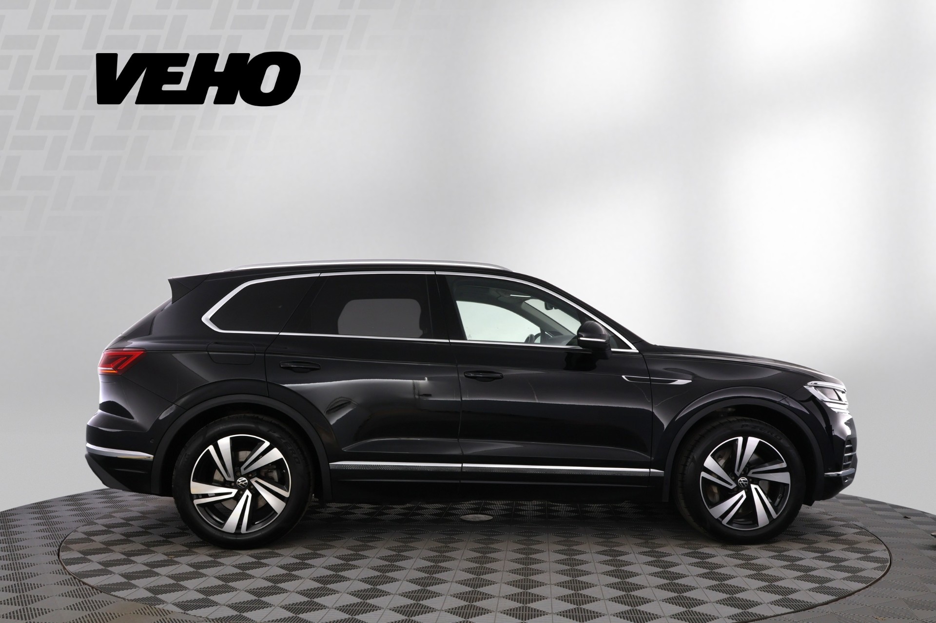 Volkswagen Touareg 2021, kuva 6/30
