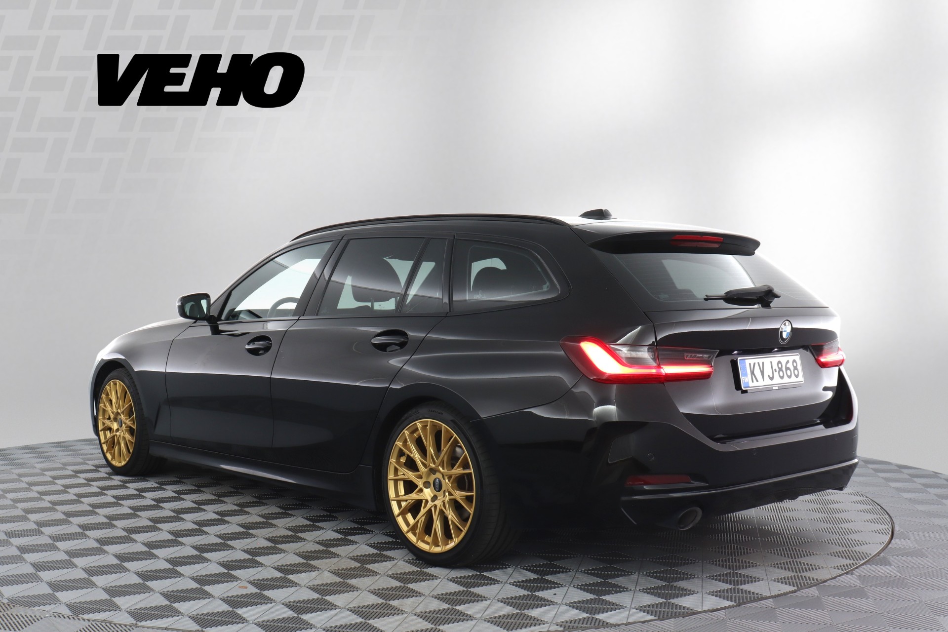 BMW 320 2023, kuva 3/29