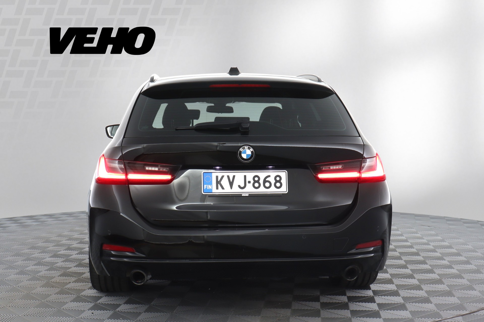 BMW 320 2023, kuva 4/29