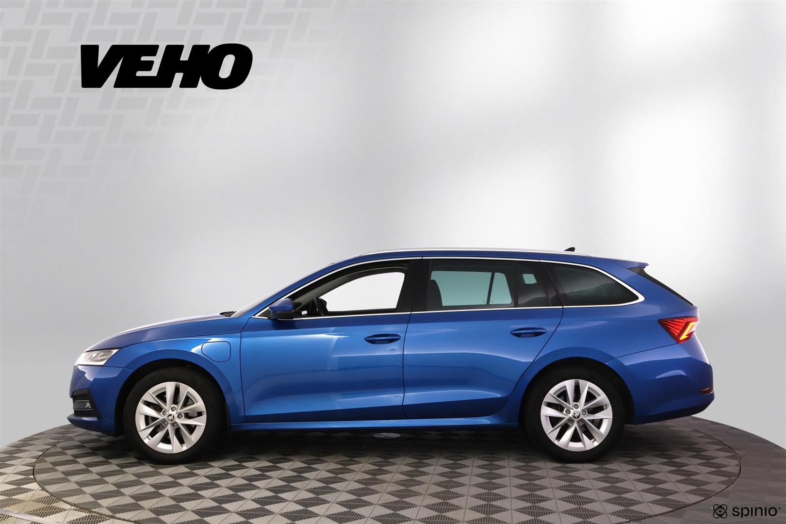 Skoda Octavia 2023, photo 2/38