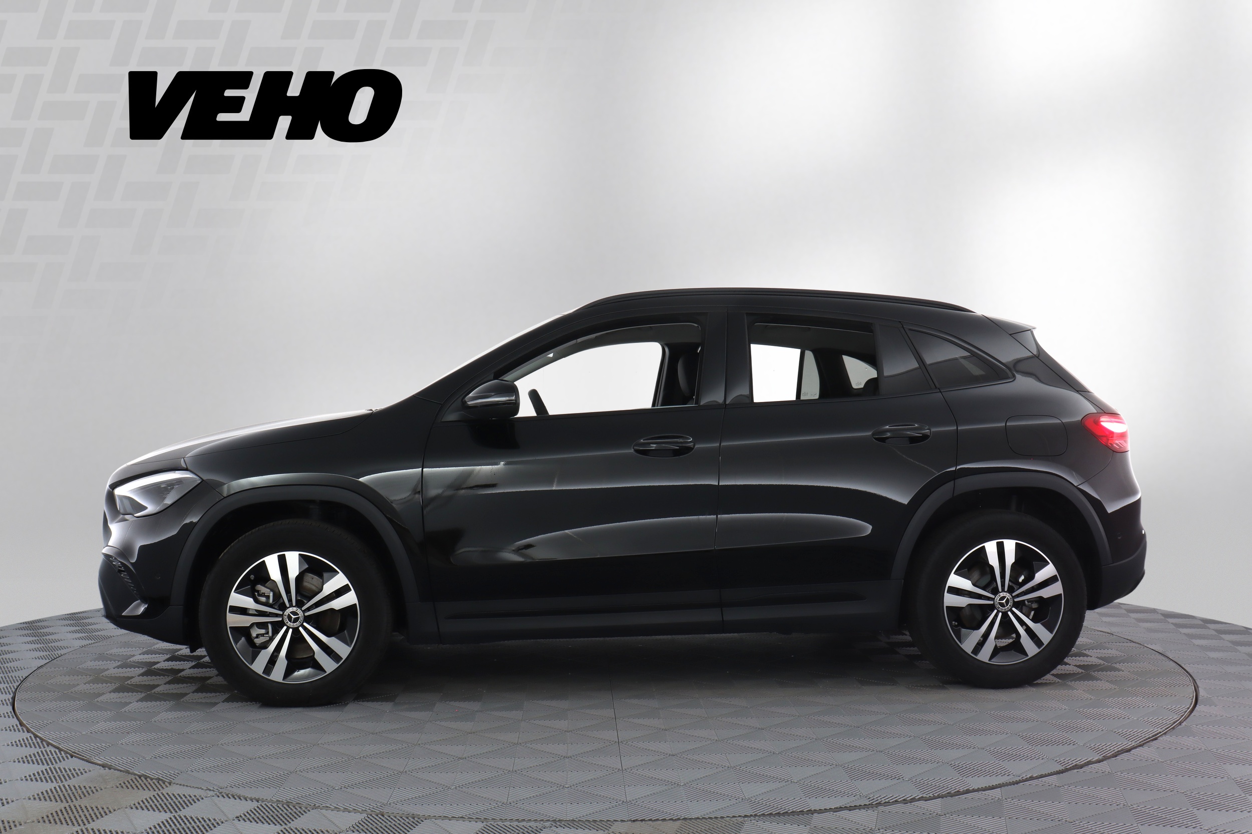 Mercedes-Benz GLA 250 e A Star Edition 2025, photo 2/17