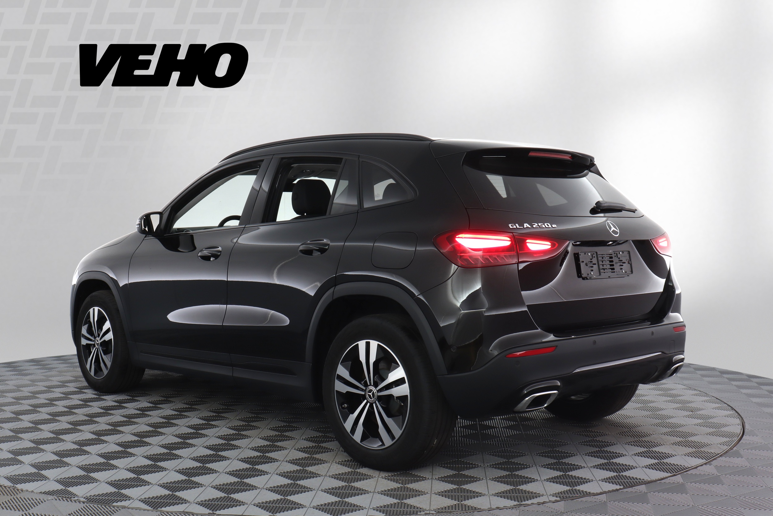 Mercedes-Benz GLA 250 e A Star Edition 2025, photo 3/17