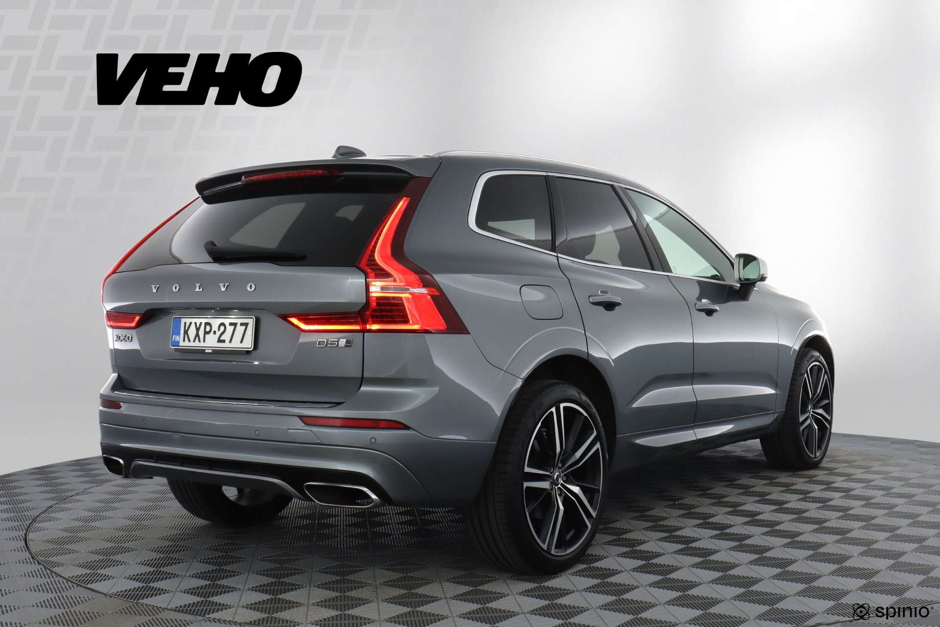 Volvo XC60 D5 AWD R-Design aut 2017, photo 4/29