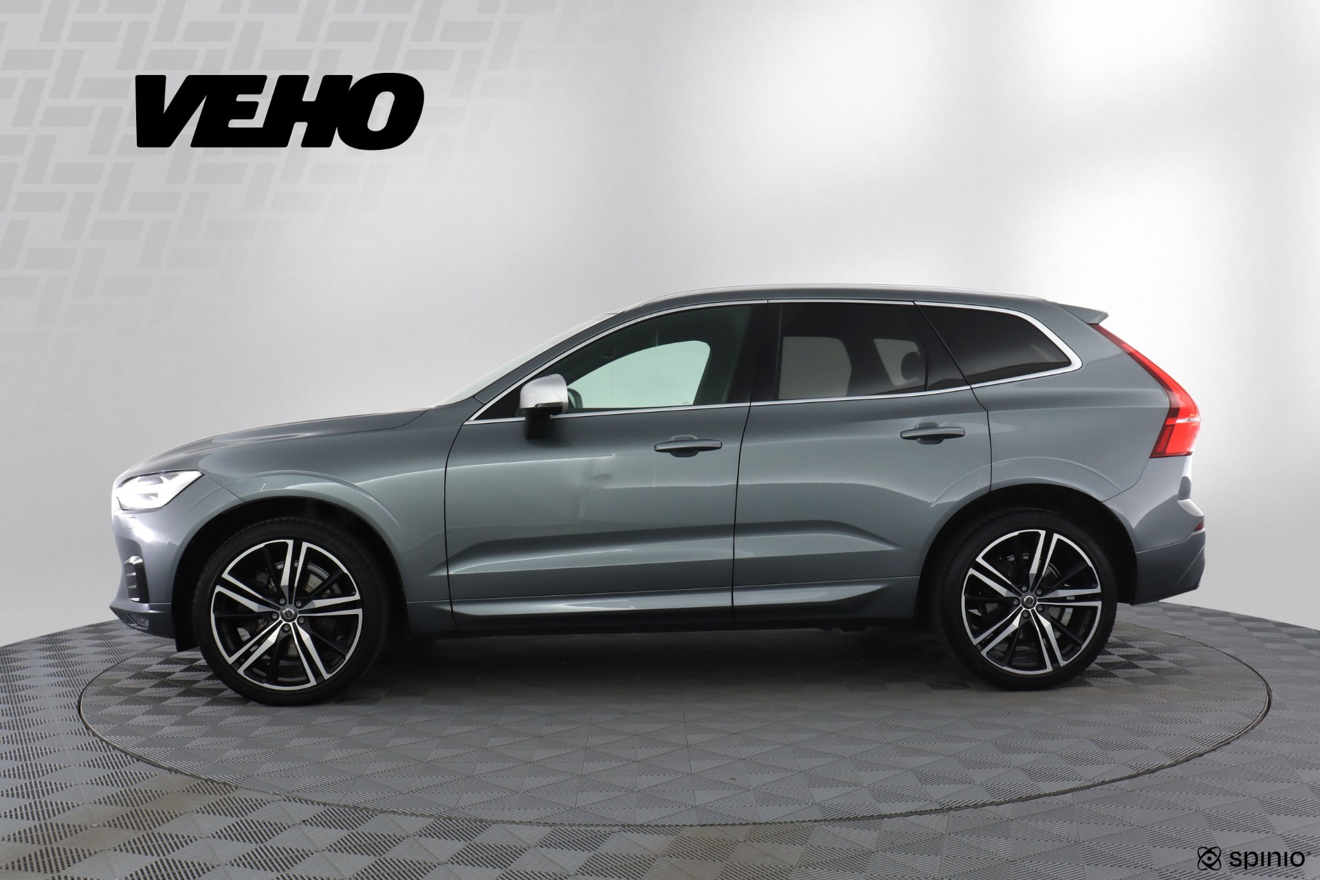 Volvo XC60 D5 AWD R-Design aut 2017, photo 2/29