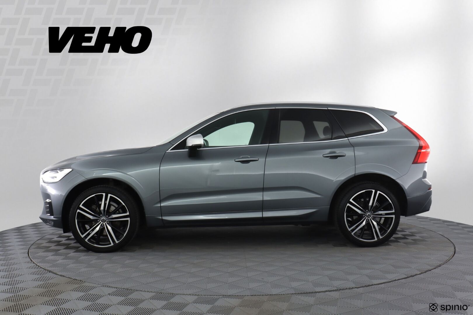 Volvo XC60 D5 AWD R-Design aut 2017, bild 2/29