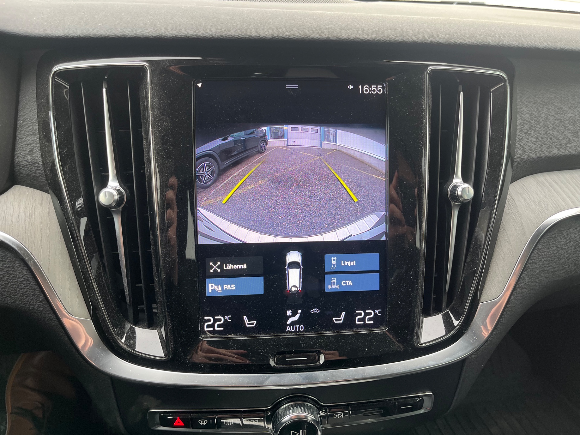 Volvo V60 2021, kuva 7/7