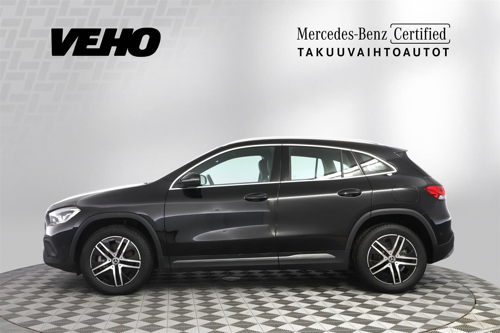 Mercedes-Benz GLA 2022, photo 2/37