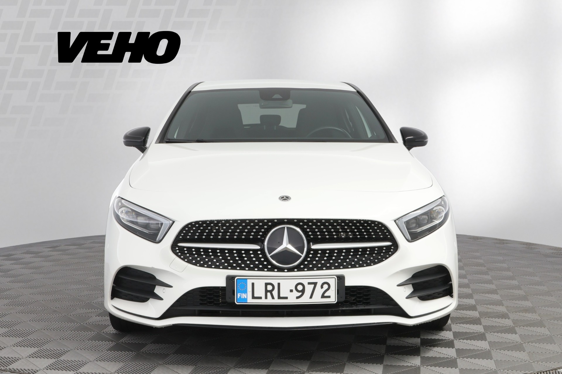 Mercedes-Benz A 250 e A AMG Edition 2022, kuva 7/35