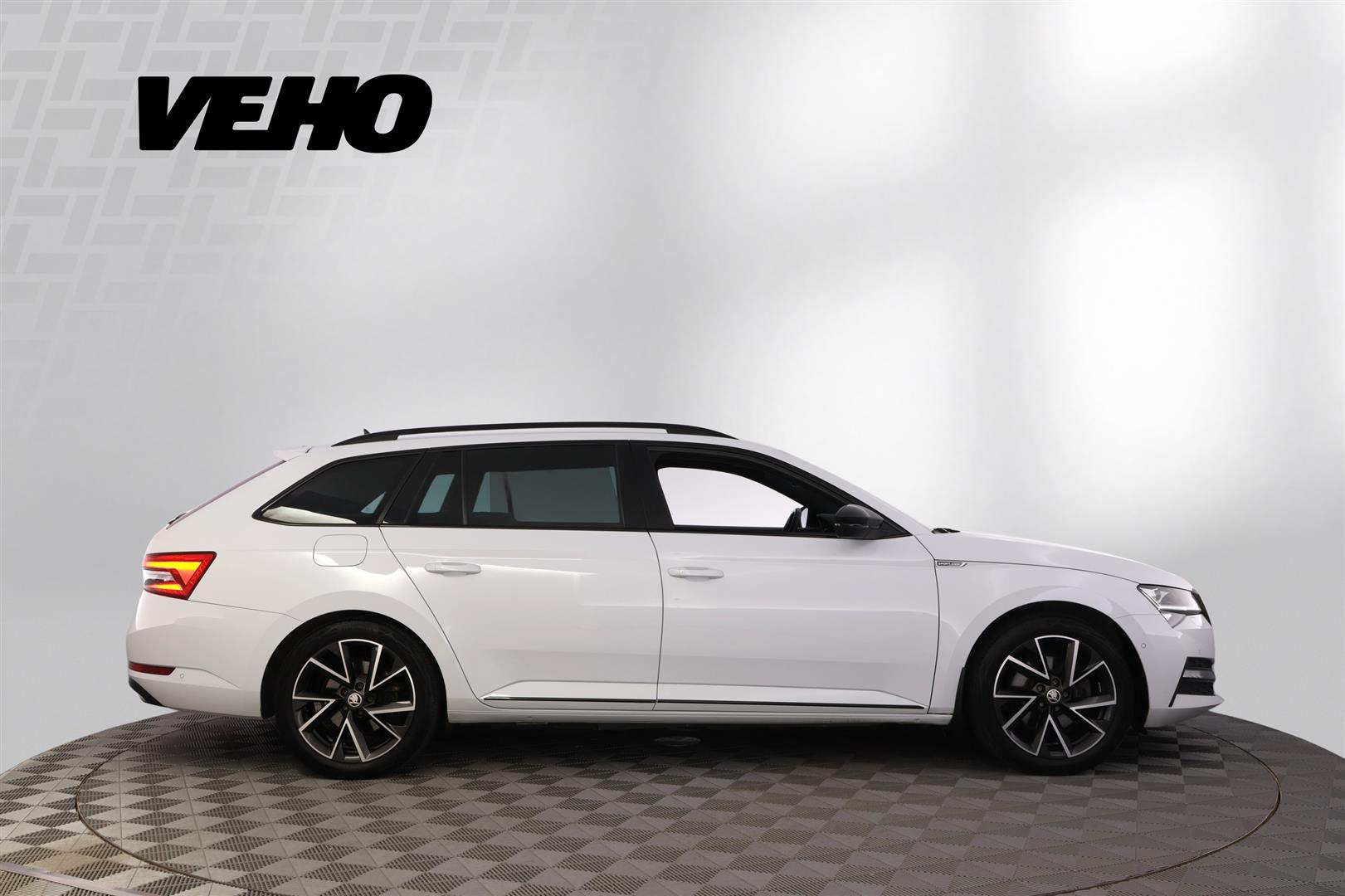 Skoda Superb 2023, kuva 6/44