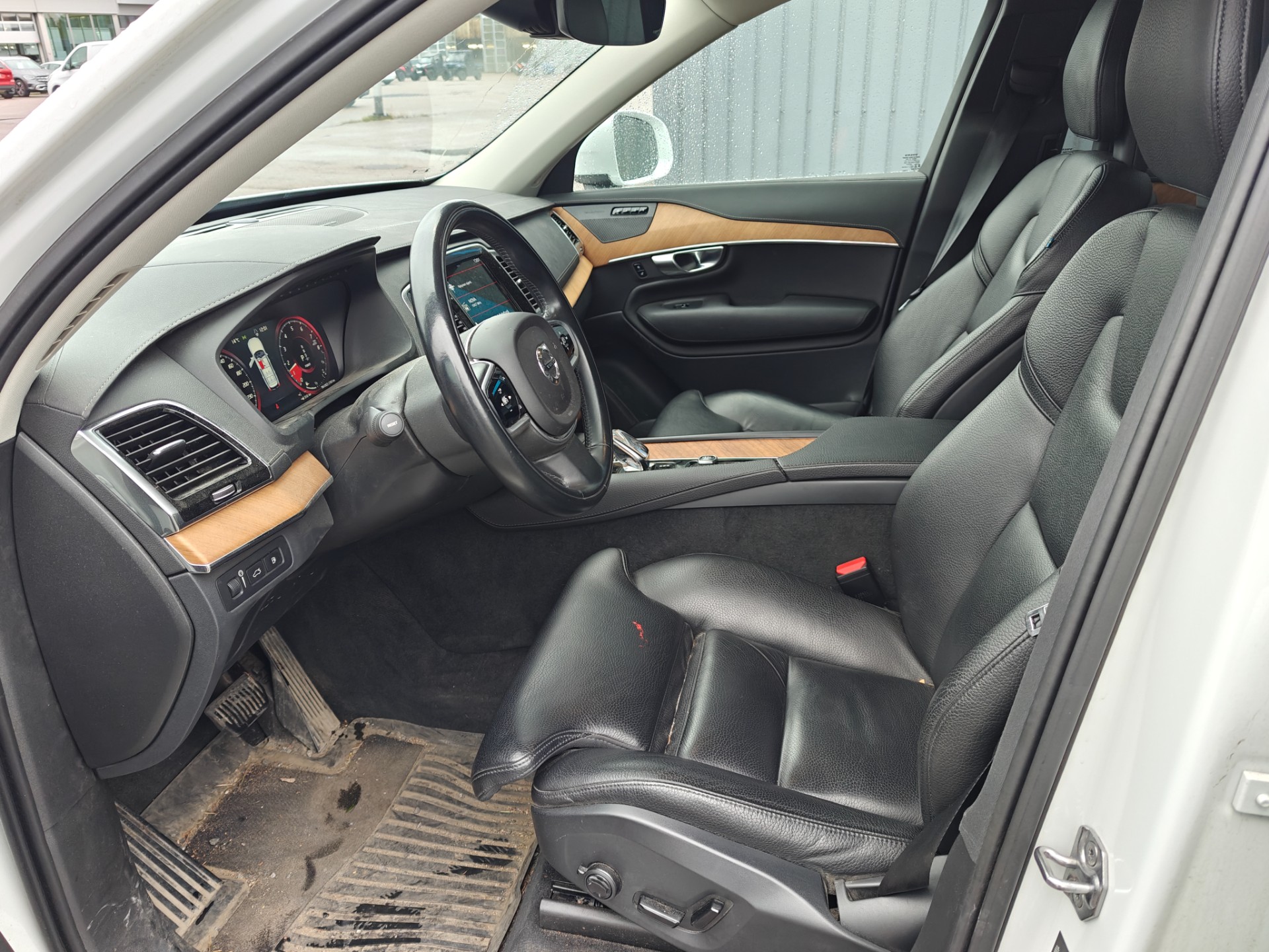 Volvo XC90 2021, photo 3/5