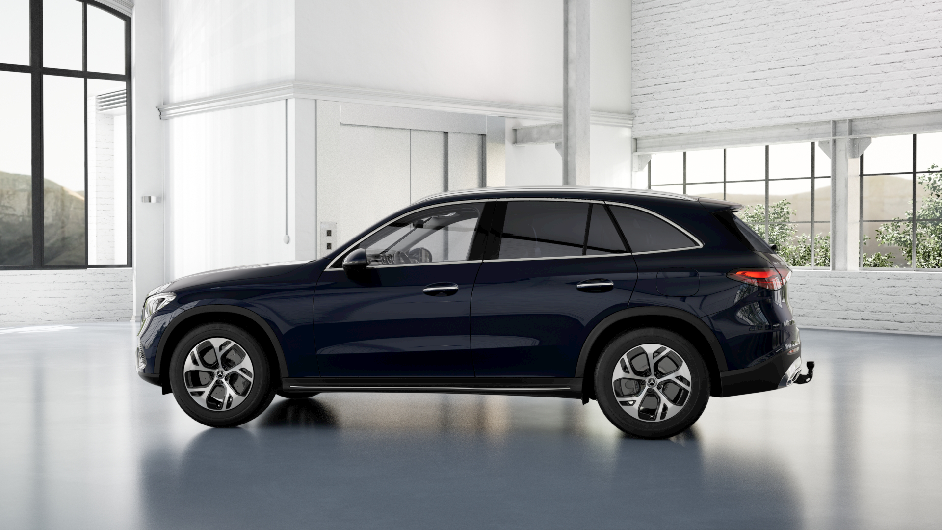Mercedes-Benz GLC 300 e 4MATIC A 2023, photo 2/10