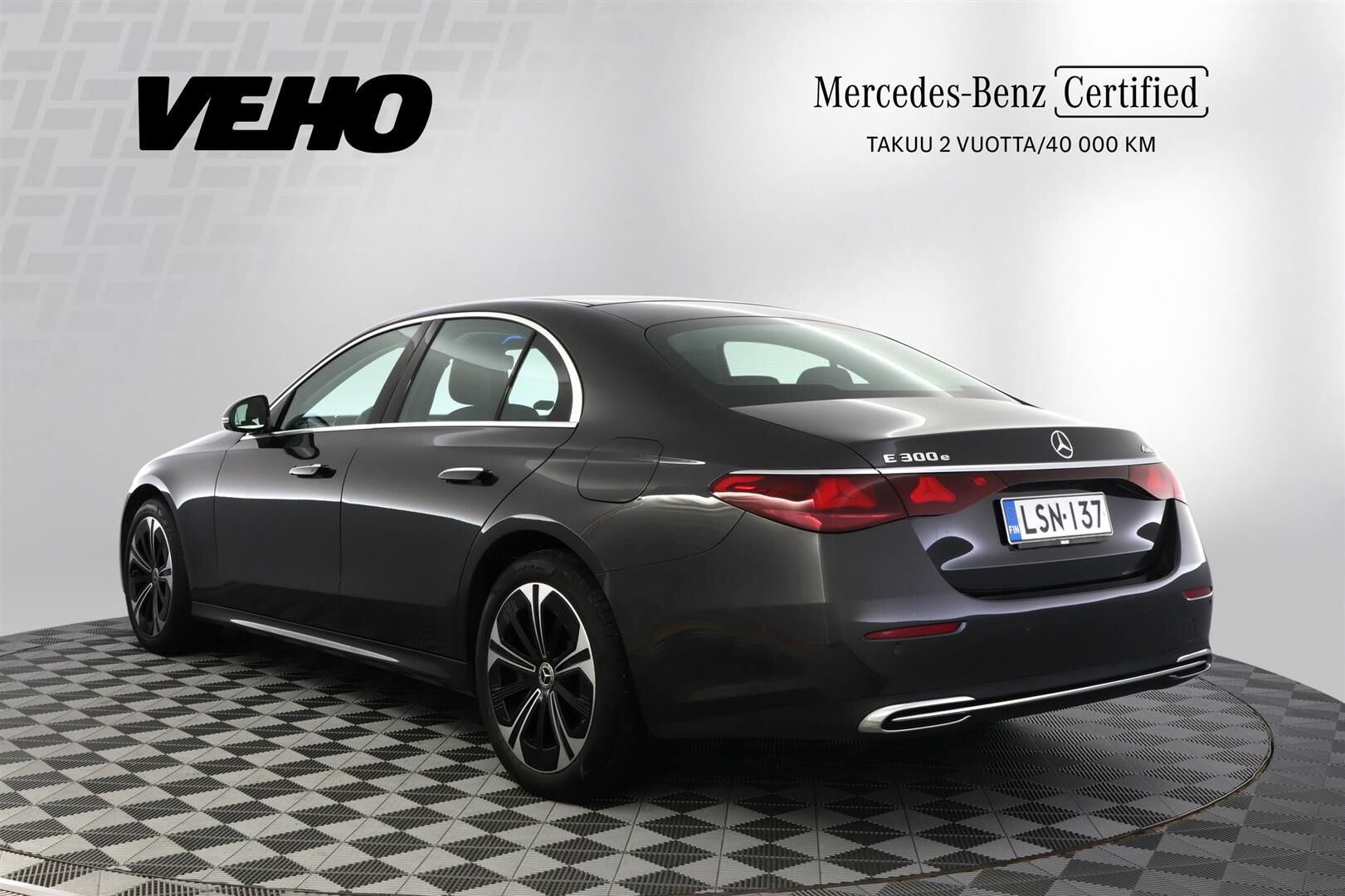 Mercedes-Benz E 300 e 4MATIC A Premium 2024, bild 3/26