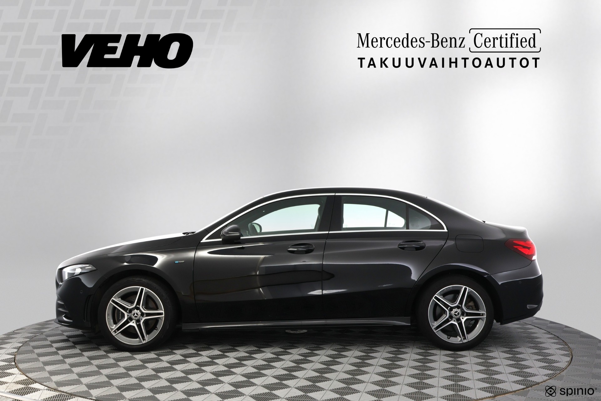 Mercedes-Benz A 250 e sedan Business AMG 2020, kuva 2/24