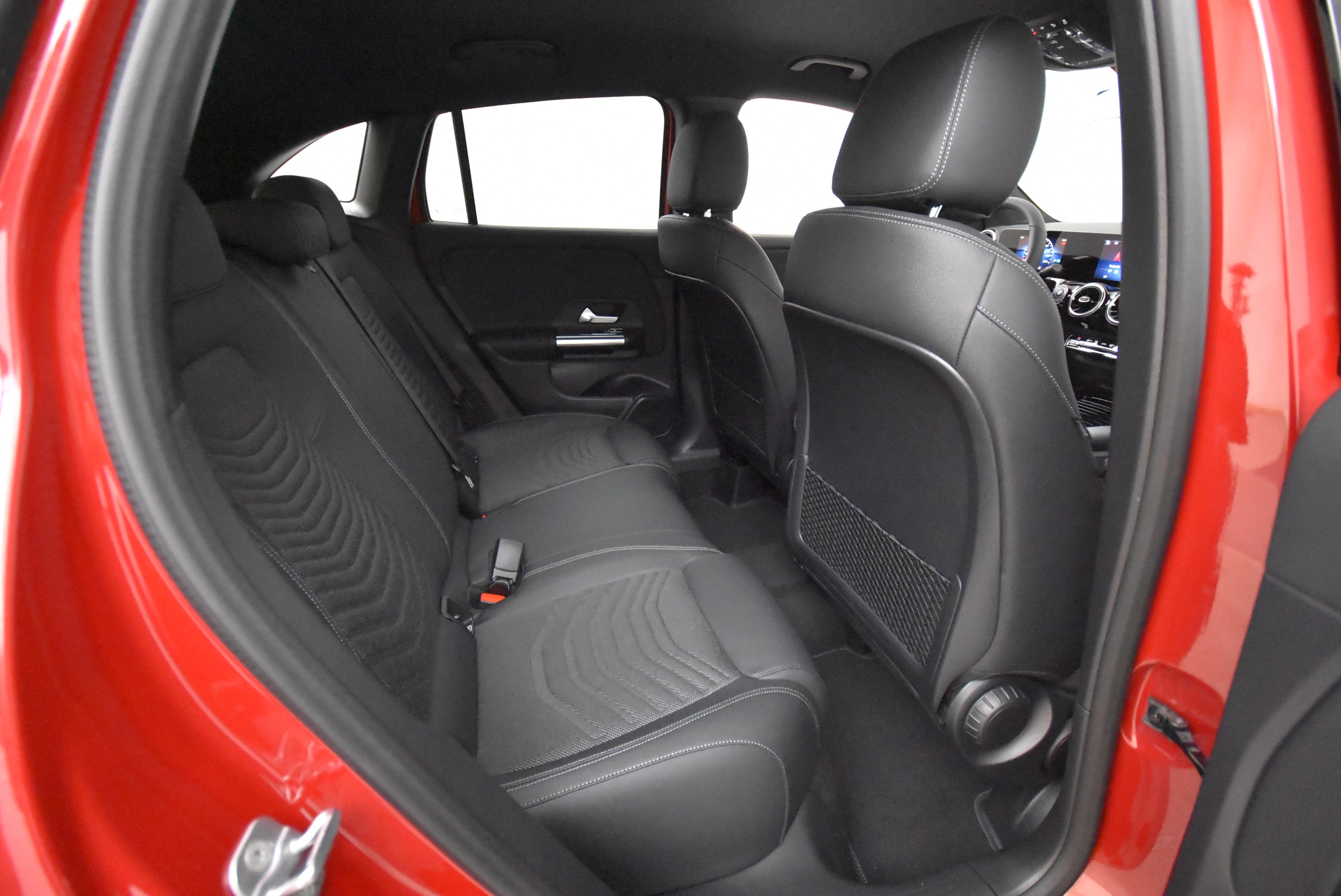 Mercedes-Benz GLA 2025, kuva 6/30