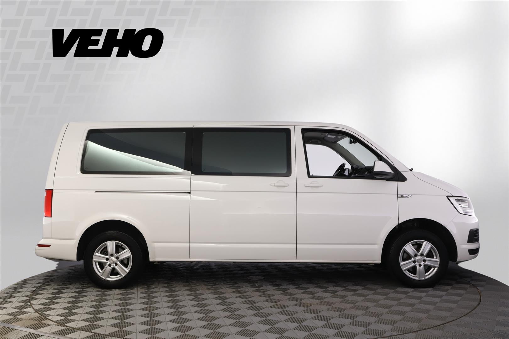 Volkswagen Caravelle 2018, kuva 6/28