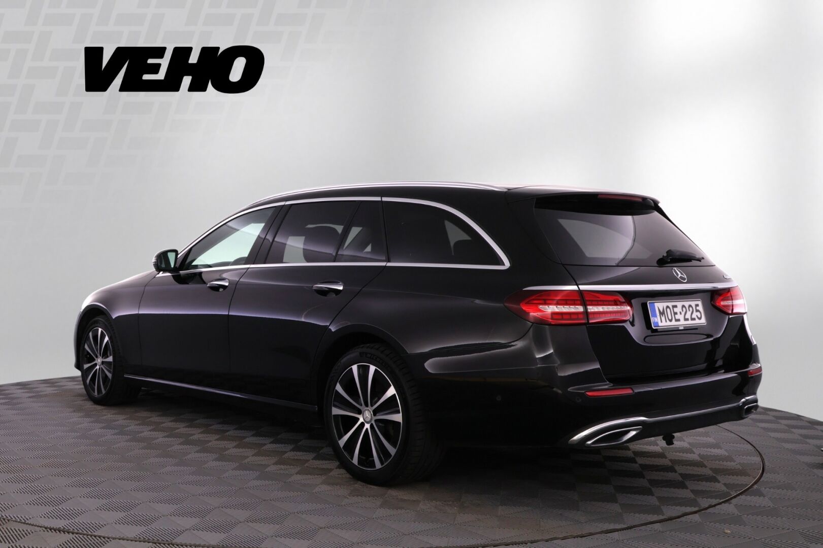 Mercedes-Benz E 2022, bild 3/29