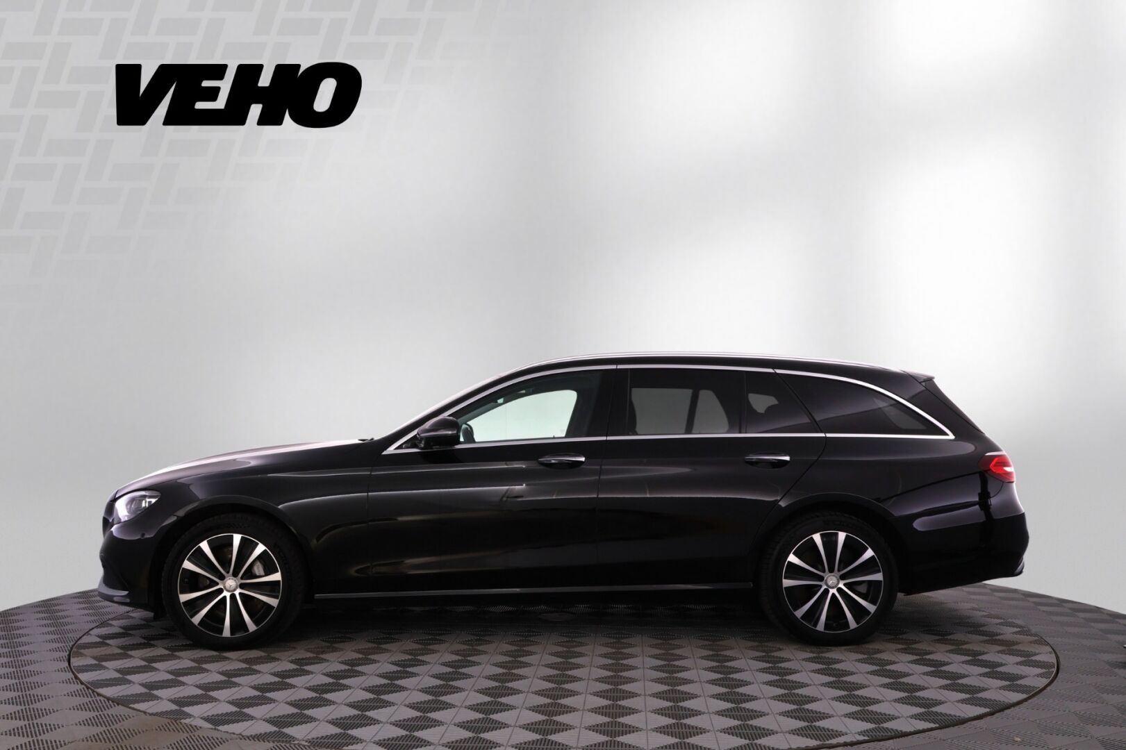 Mercedes-Benz E 2022, bild 2/29