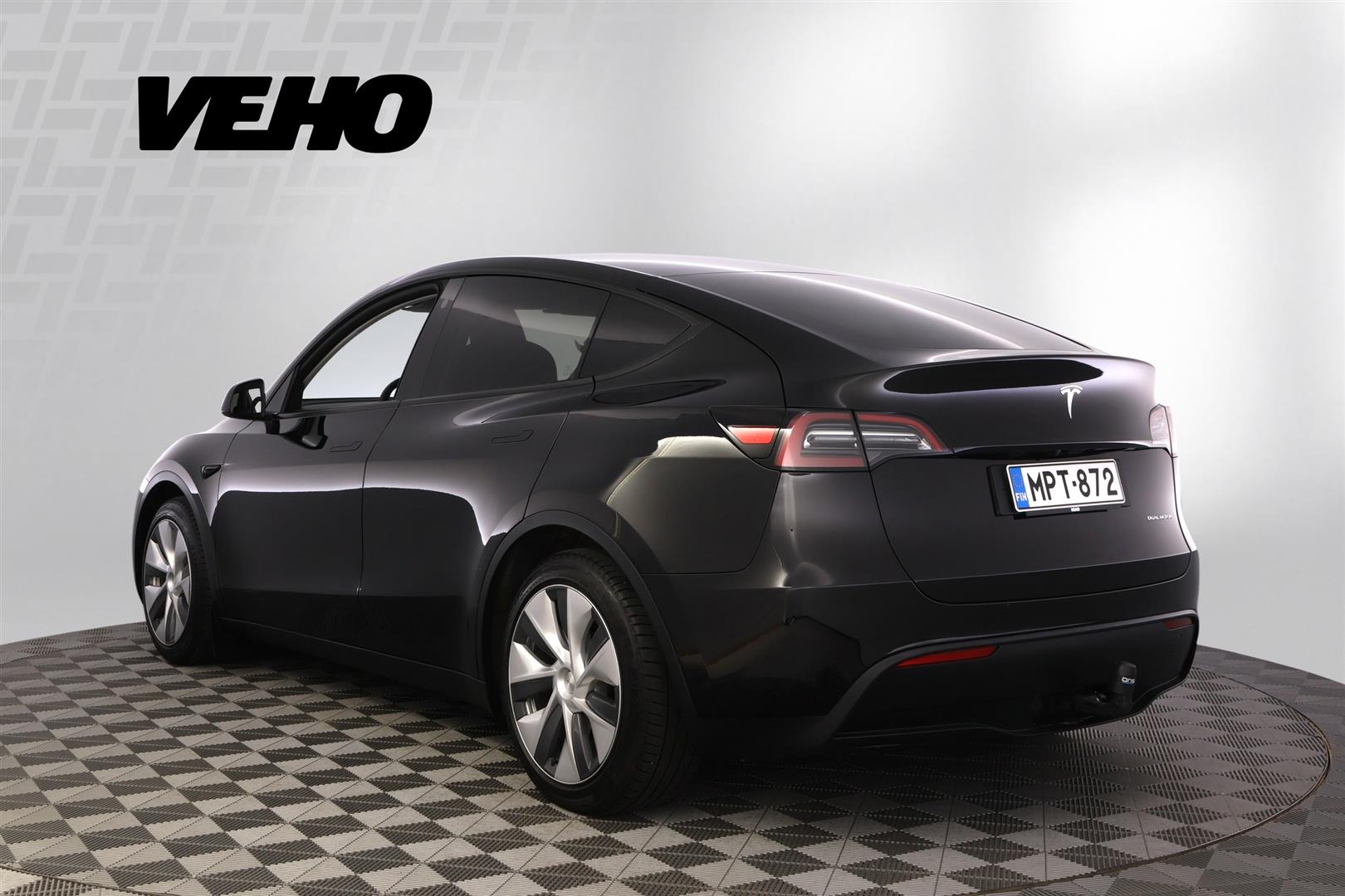 Tesla Model Y Long Range 2024, kuva 3/29