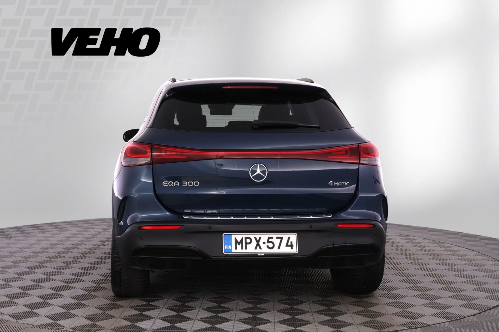 Mercedes-Benz EQA 300 4MATIC AMG 2022, bild 4/25