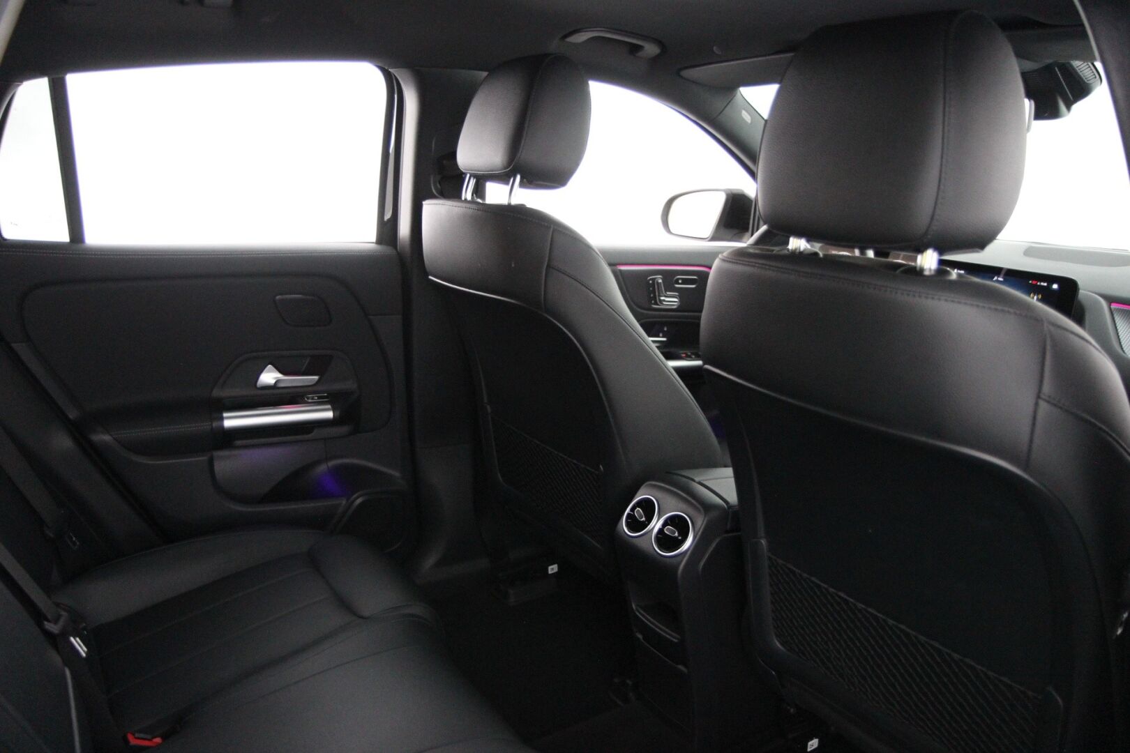 Mercedes-Benz EQA 300 4MATIC Business 2023, bild 7/23