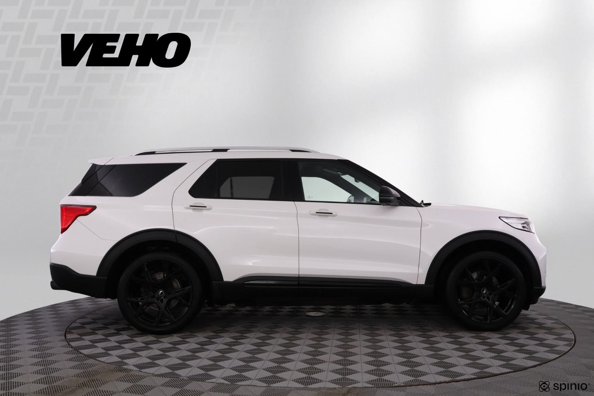 Ford Explorer 2021, photo 3/37