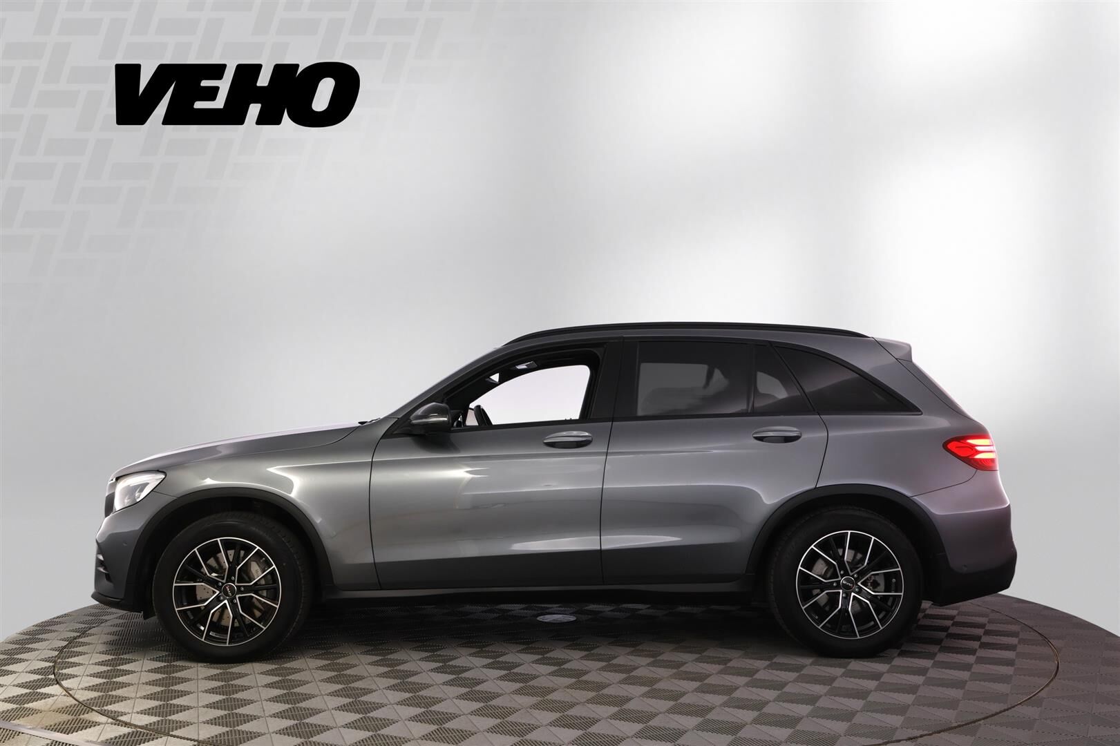 Mercedes-Benz GLC 2018, bild 2/42