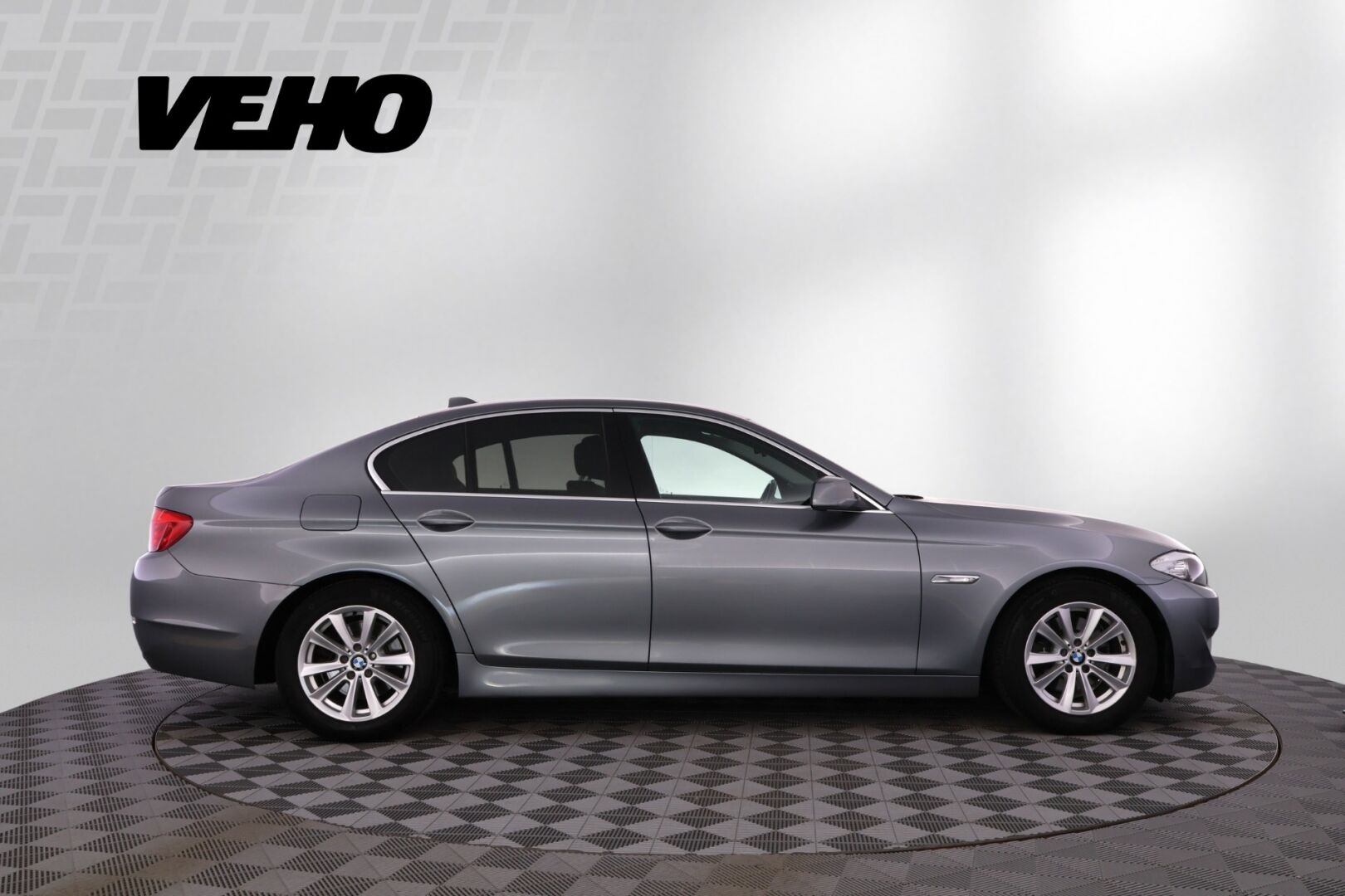 BMW 520 A F10 Sedan 2010, bild 6/28