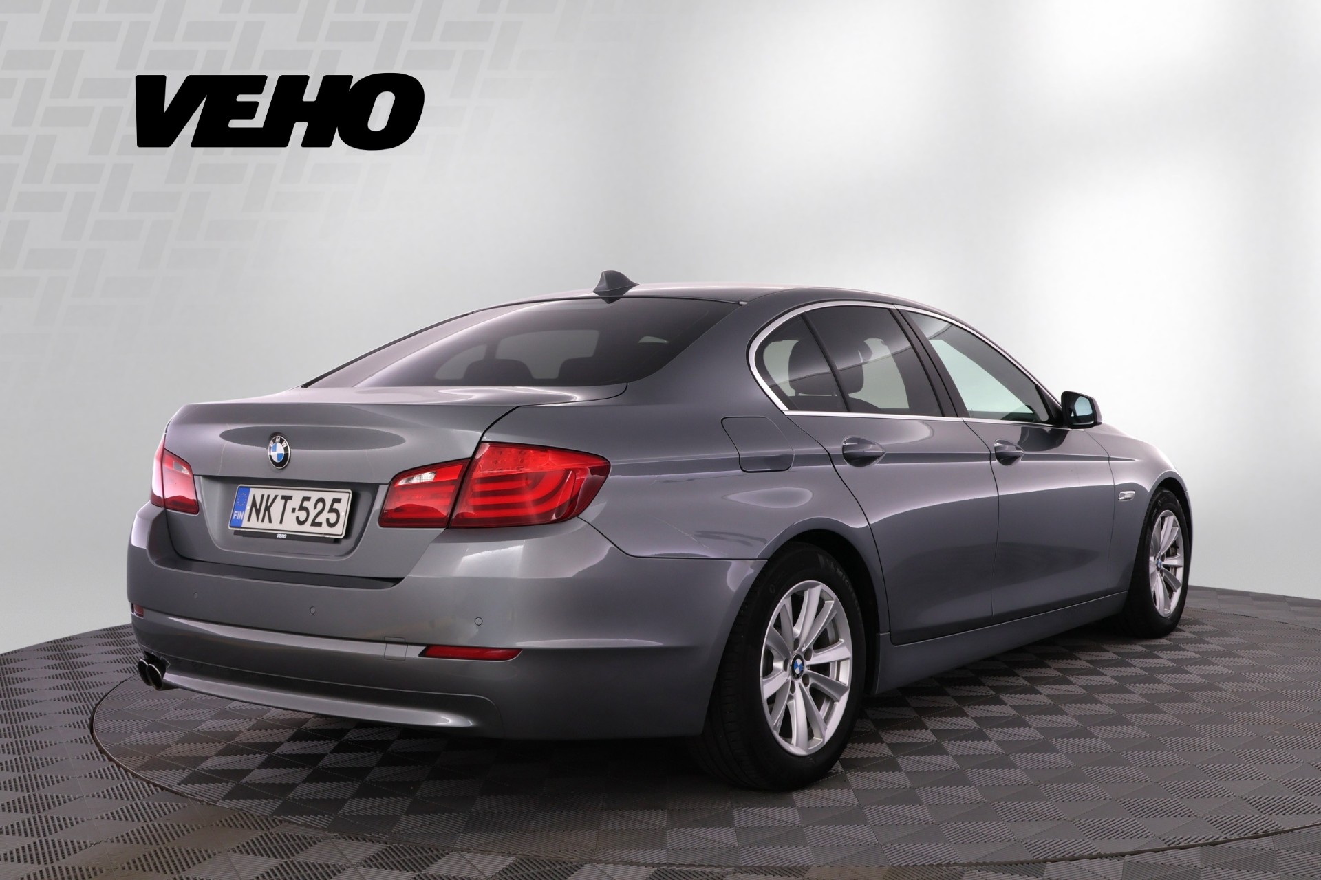 BMW 520 A F10 Sedan 2010, kuva 5/28