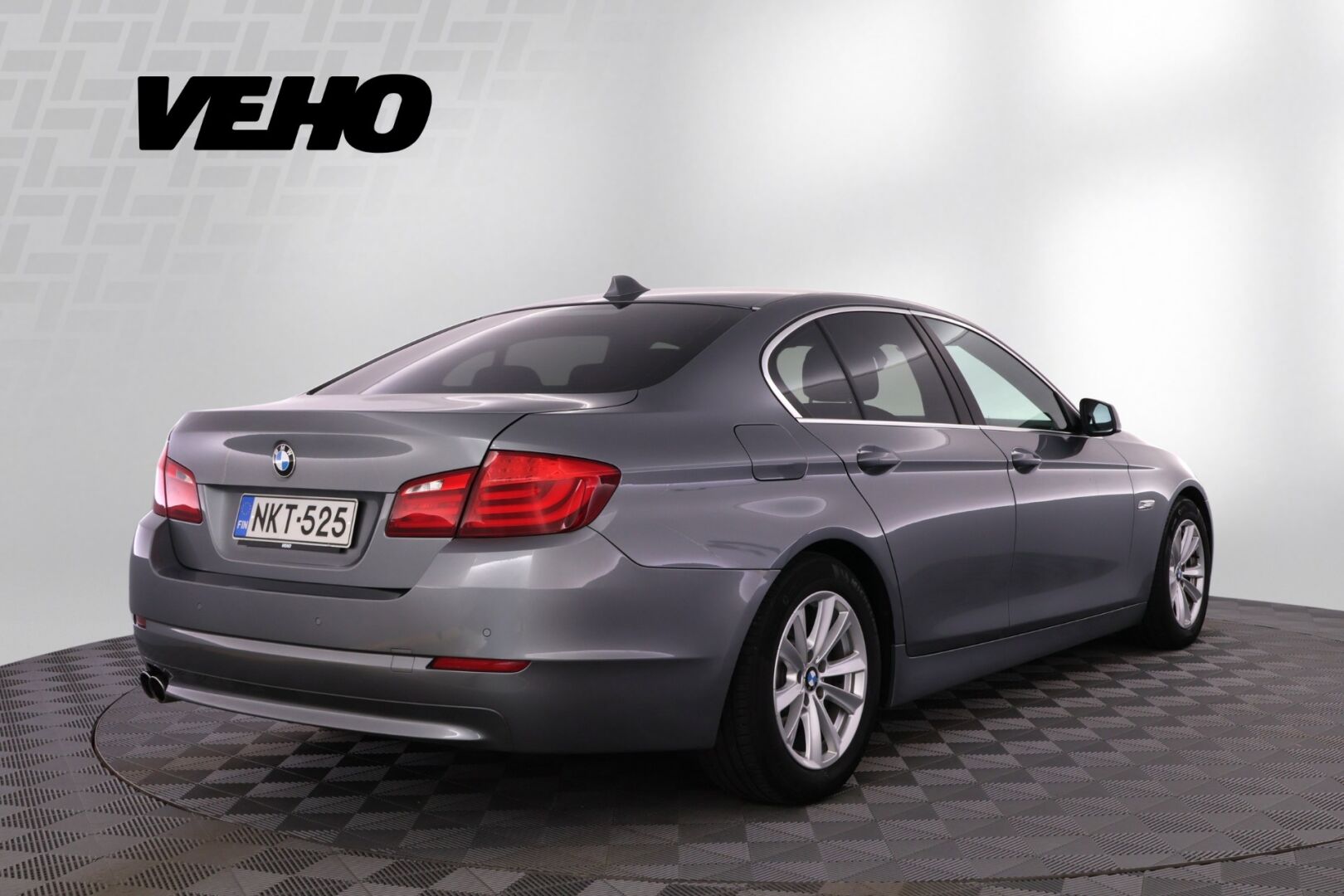 BMW 520 A F10 Sedan 2010, bild 5/28