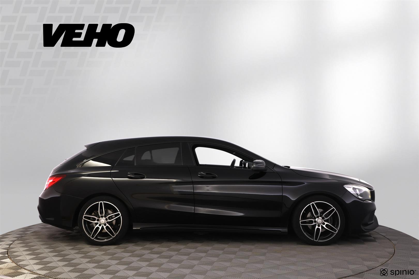 Mercedes-Benz CLA 2017, photo 6/33