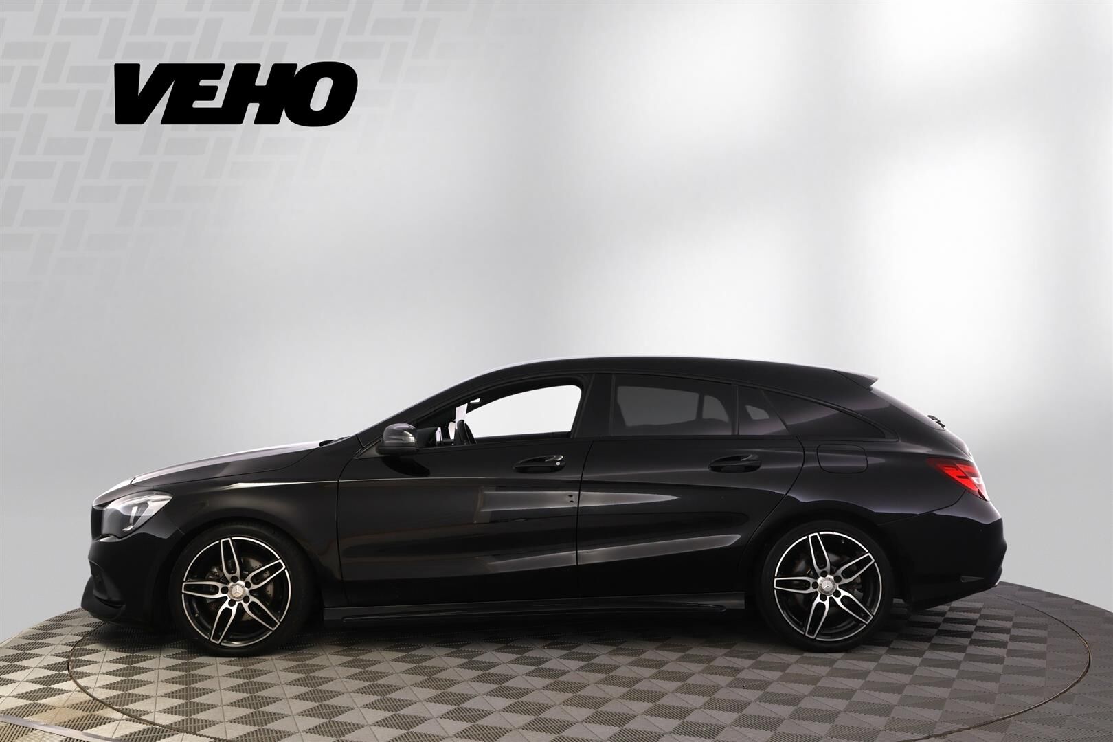 Mercedes-Benz CLA 2017, bild 2/33