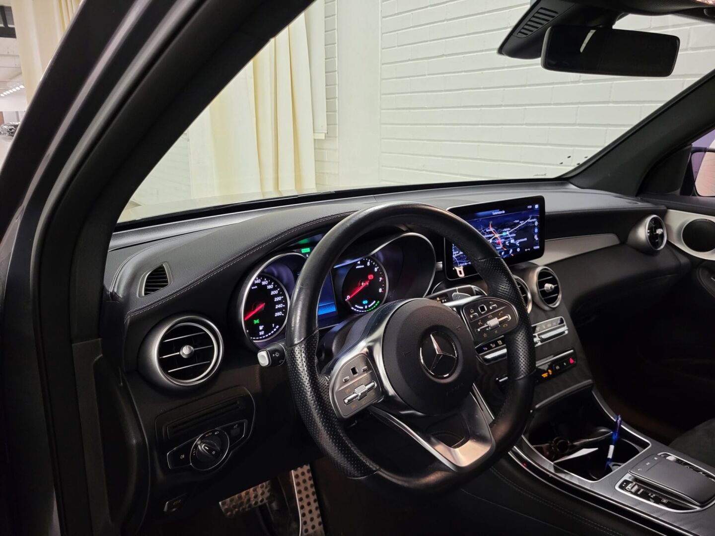 Mercedes-Benz GLC 2020, kuva 3/5