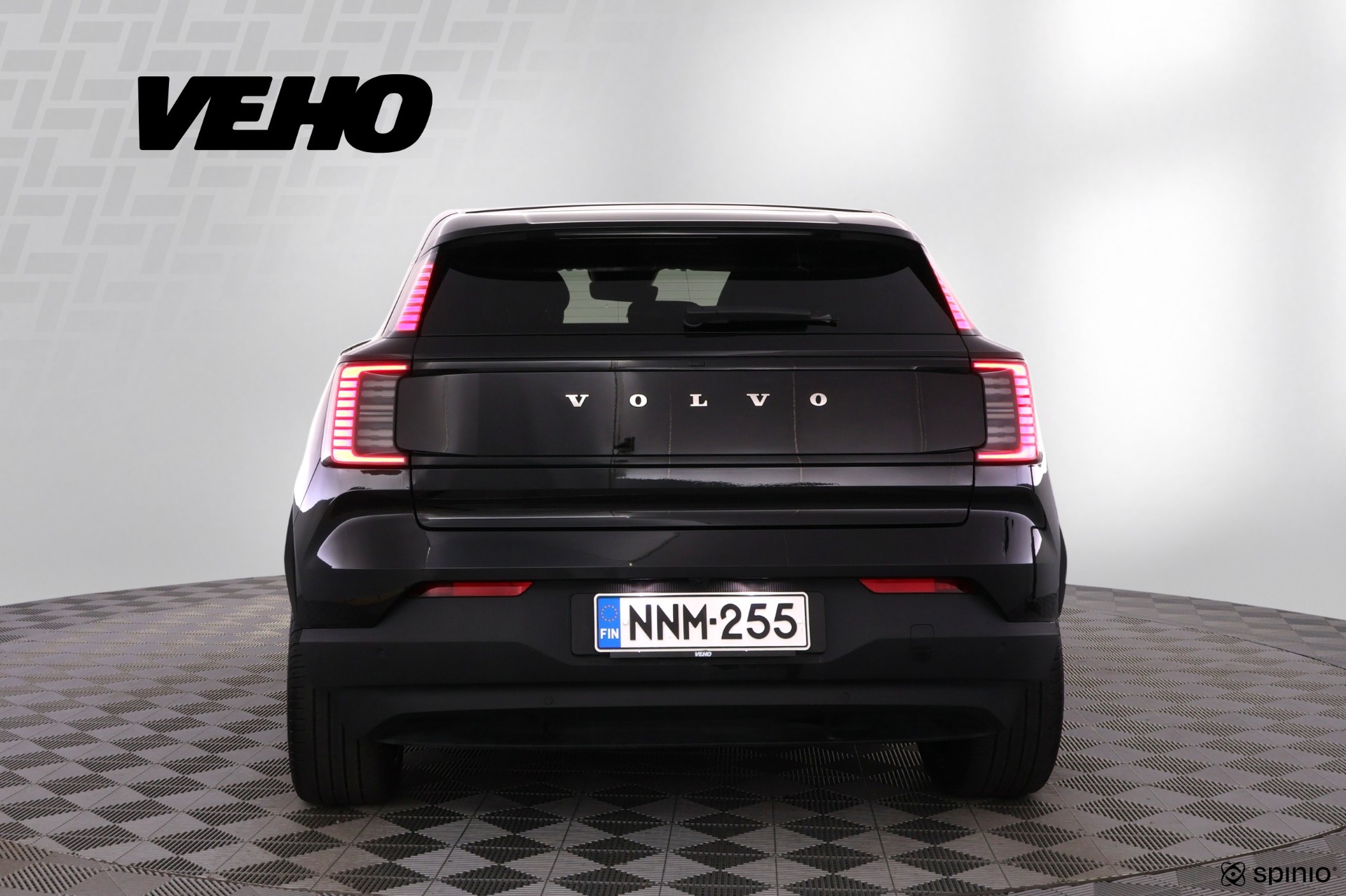 Volvo EX30 Twin Performance Plus 2024, photo 7/25
