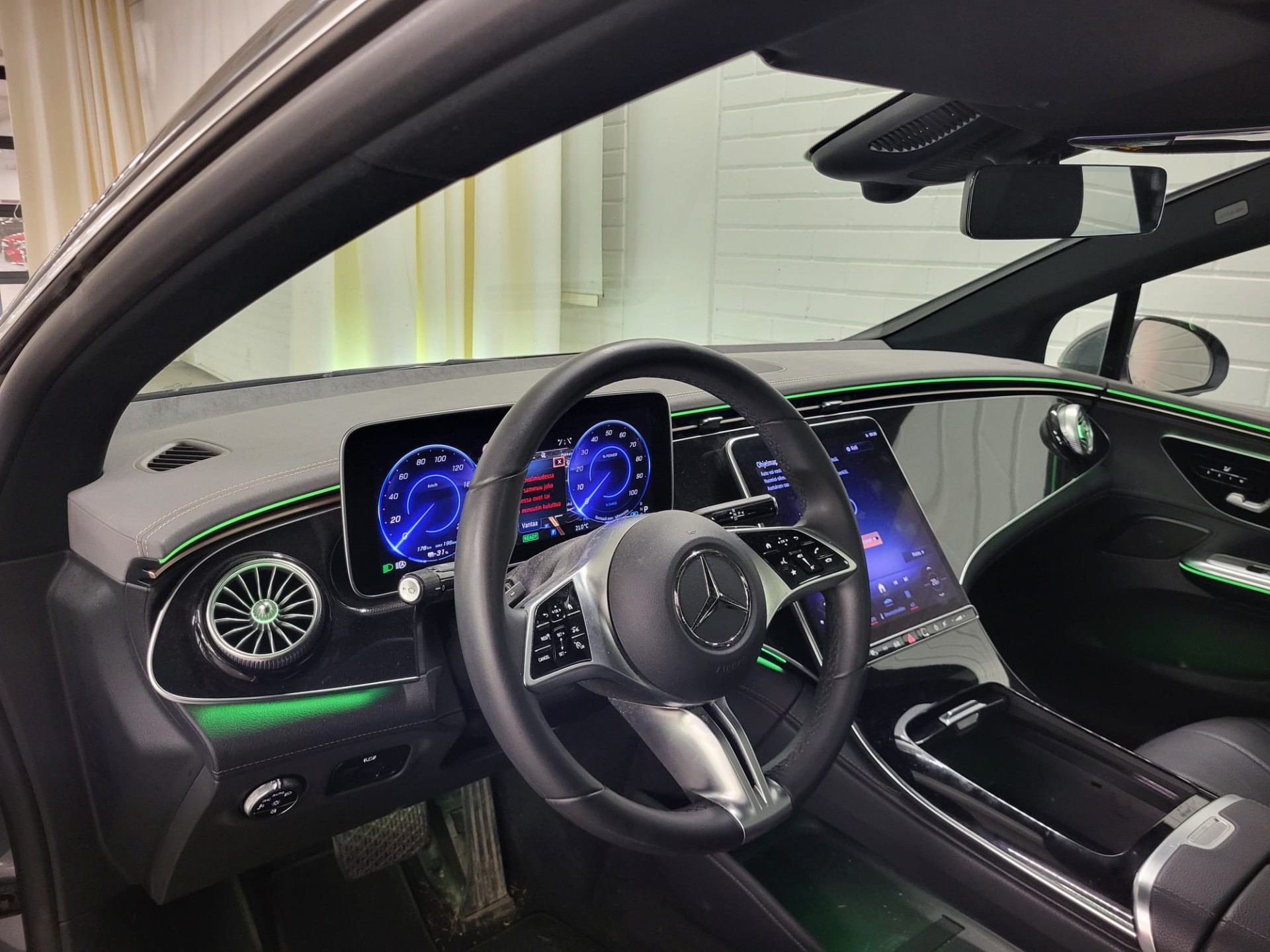 Mercedes-Benz EQE 300 2023, kuva 3/6