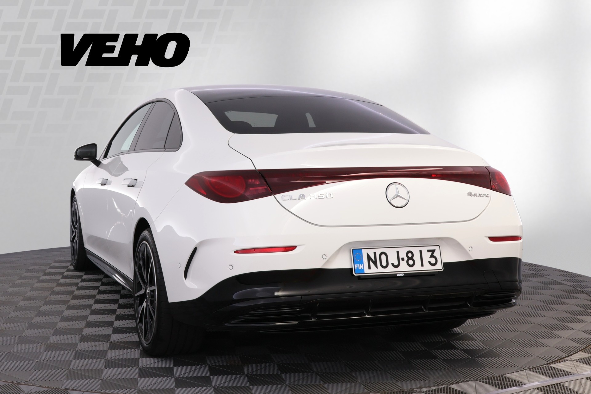 Mercedes-Benz CLA 350 4MATIC AMG Line 2025, kuva 4/32