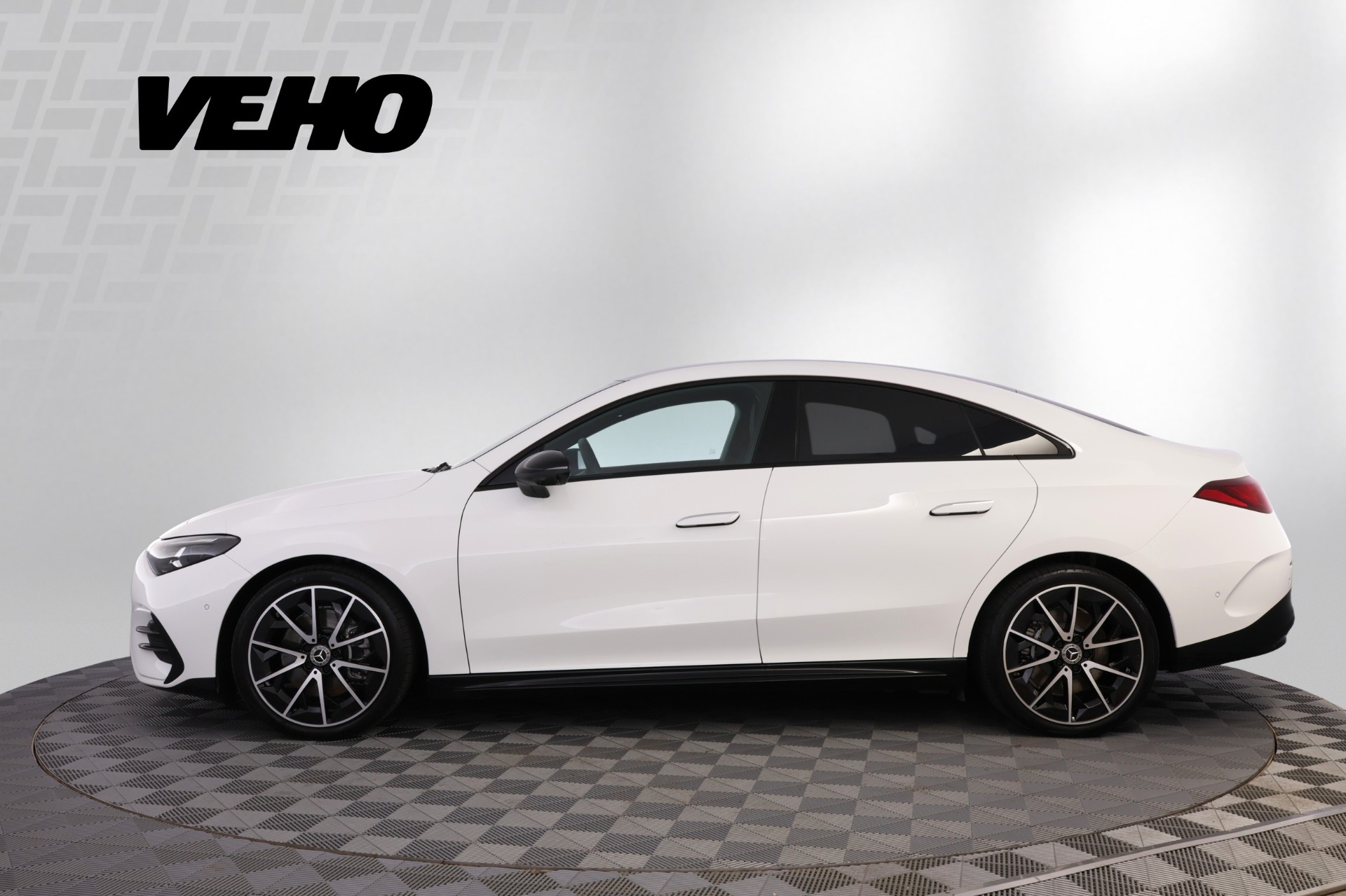 Mercedes-Benz CLA 350 4MATIC AMG Line 2025, kuva 2/32