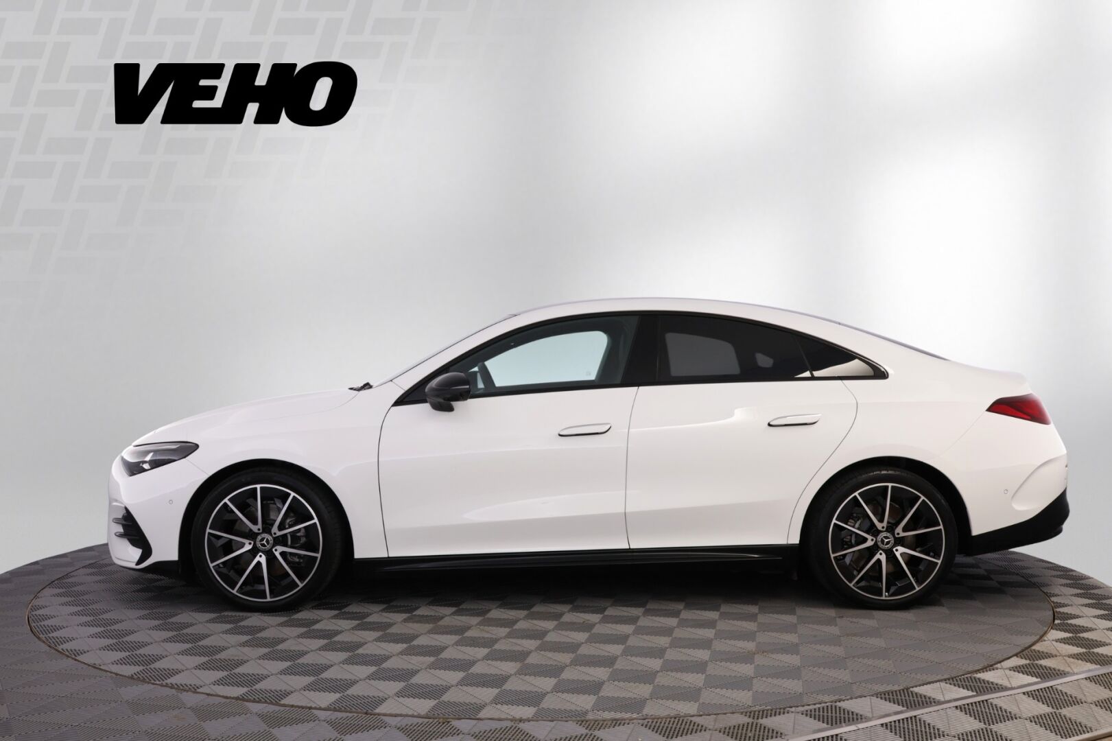 Mercedes-Benz CLA 350 4MATIC AMG Line 2025, bild 2/32