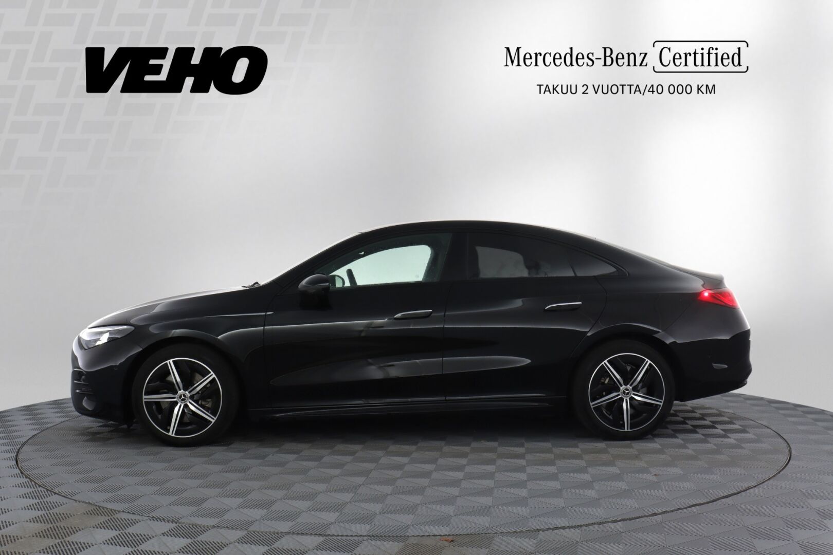 Mercedes-Benz CLA 350 4MATIC AMG Line 2026, bild 2/22