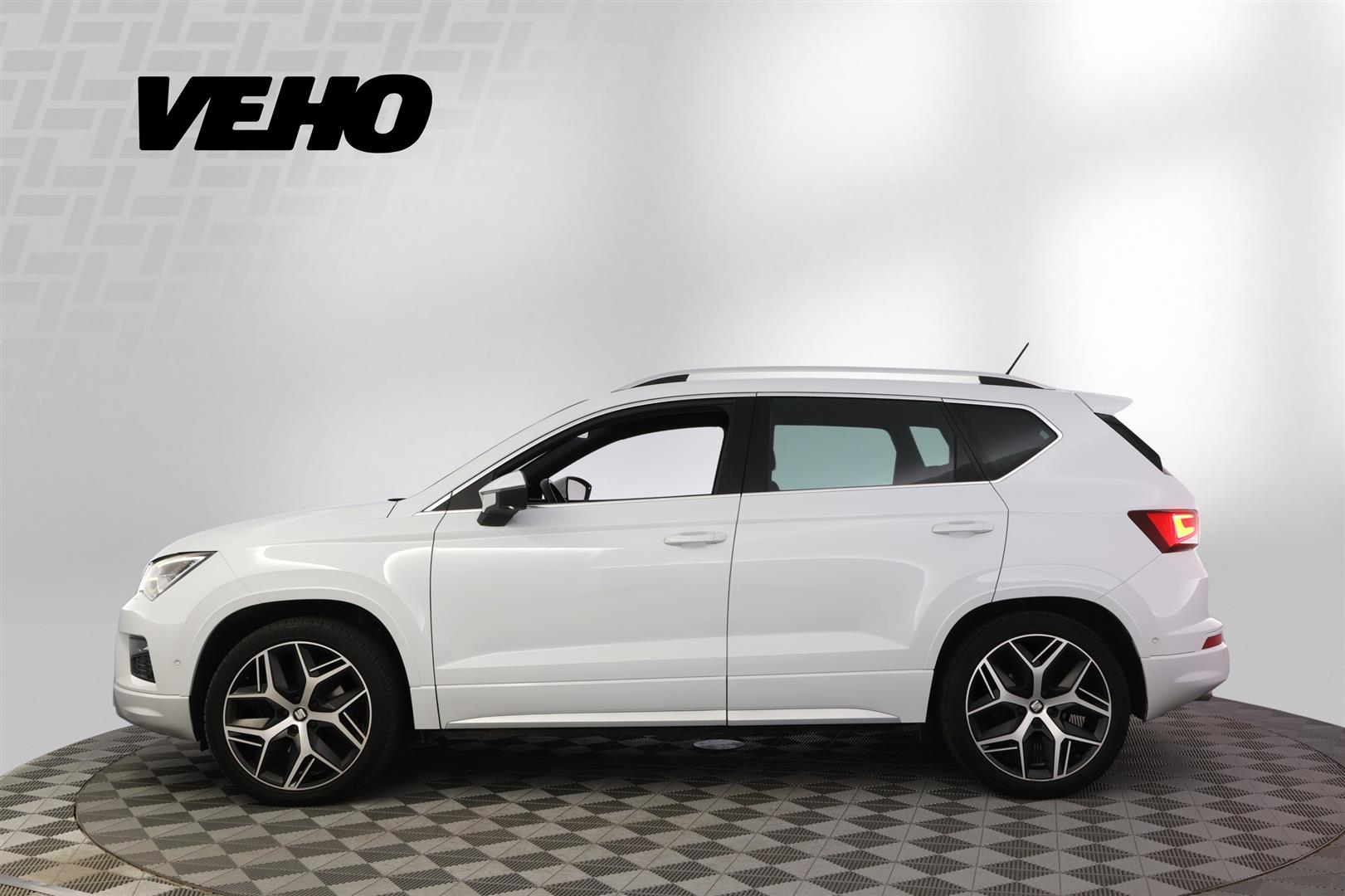 Seat Ateca 2,0 TDI 190 4DRIVE FR DSG 2017, kuva 2/42