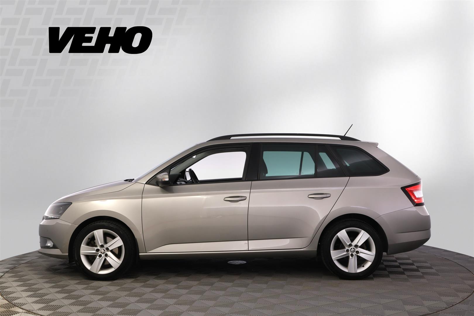 Skoda Fabia Combi 1,2 TSI 110 Style DSG 2017, photo 2/28